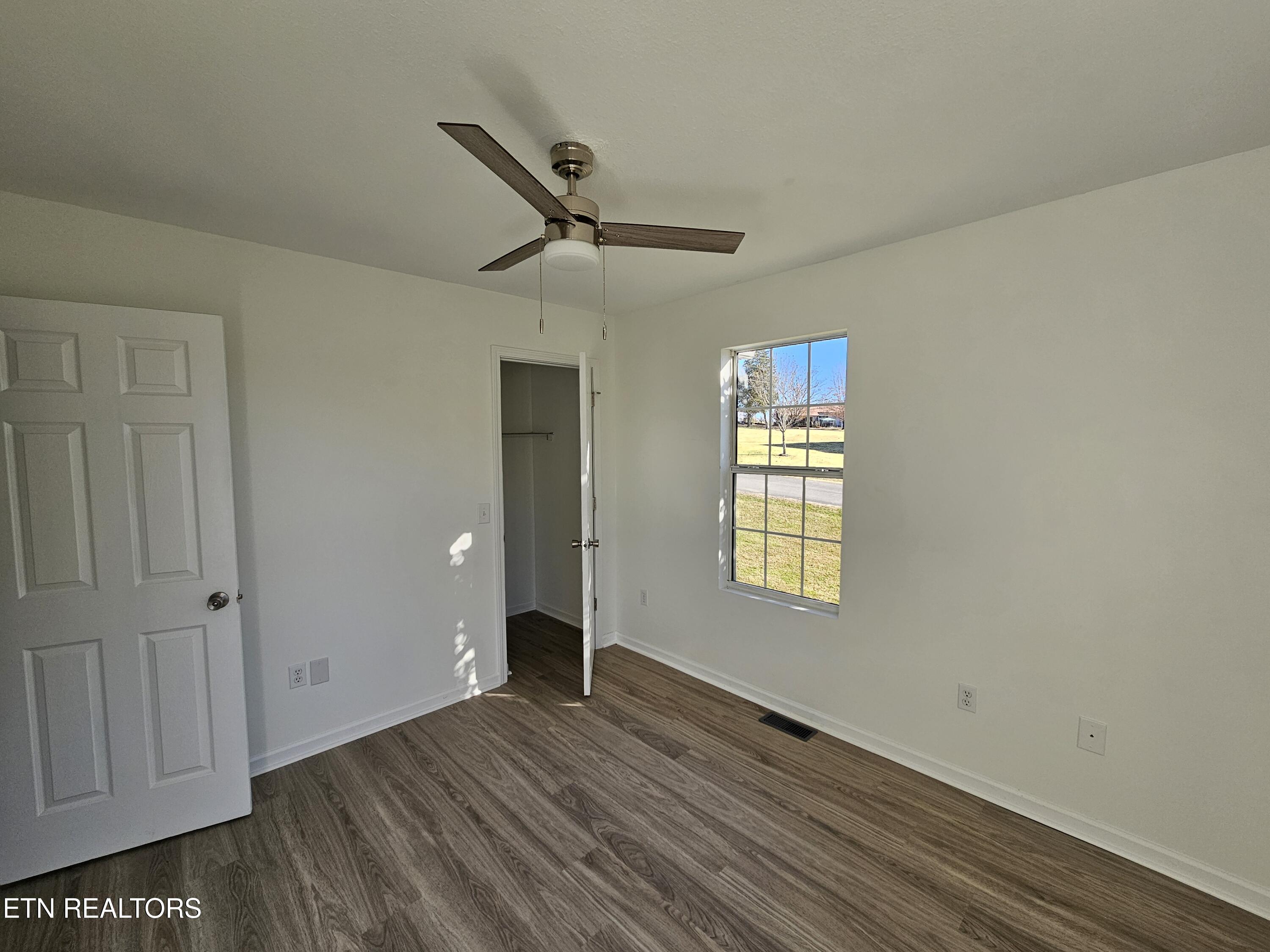 100 Steven Lane Harriman TN 37748