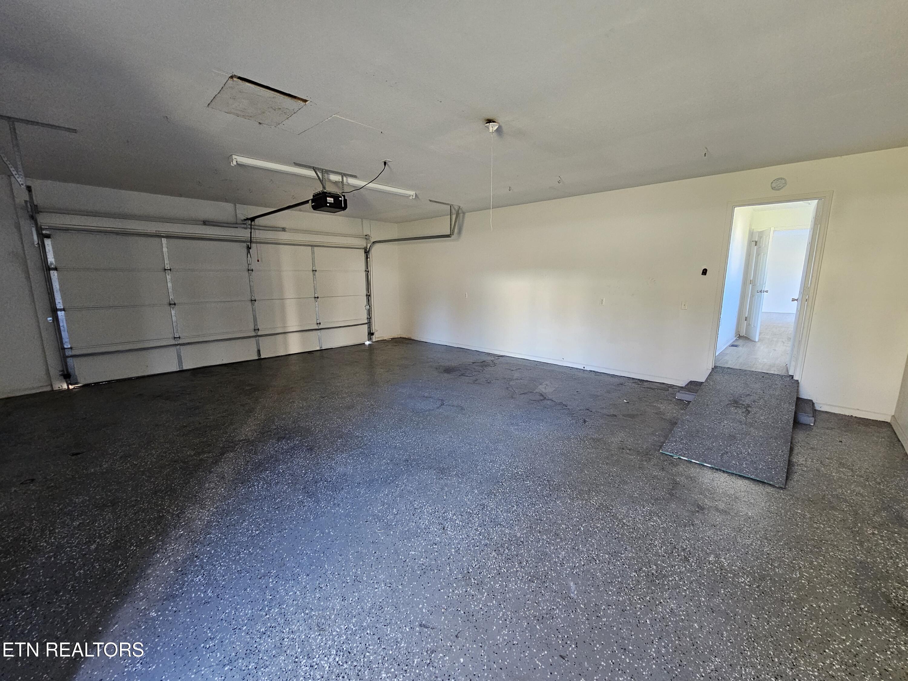 100 Steven Lane Harriman TN 37748
