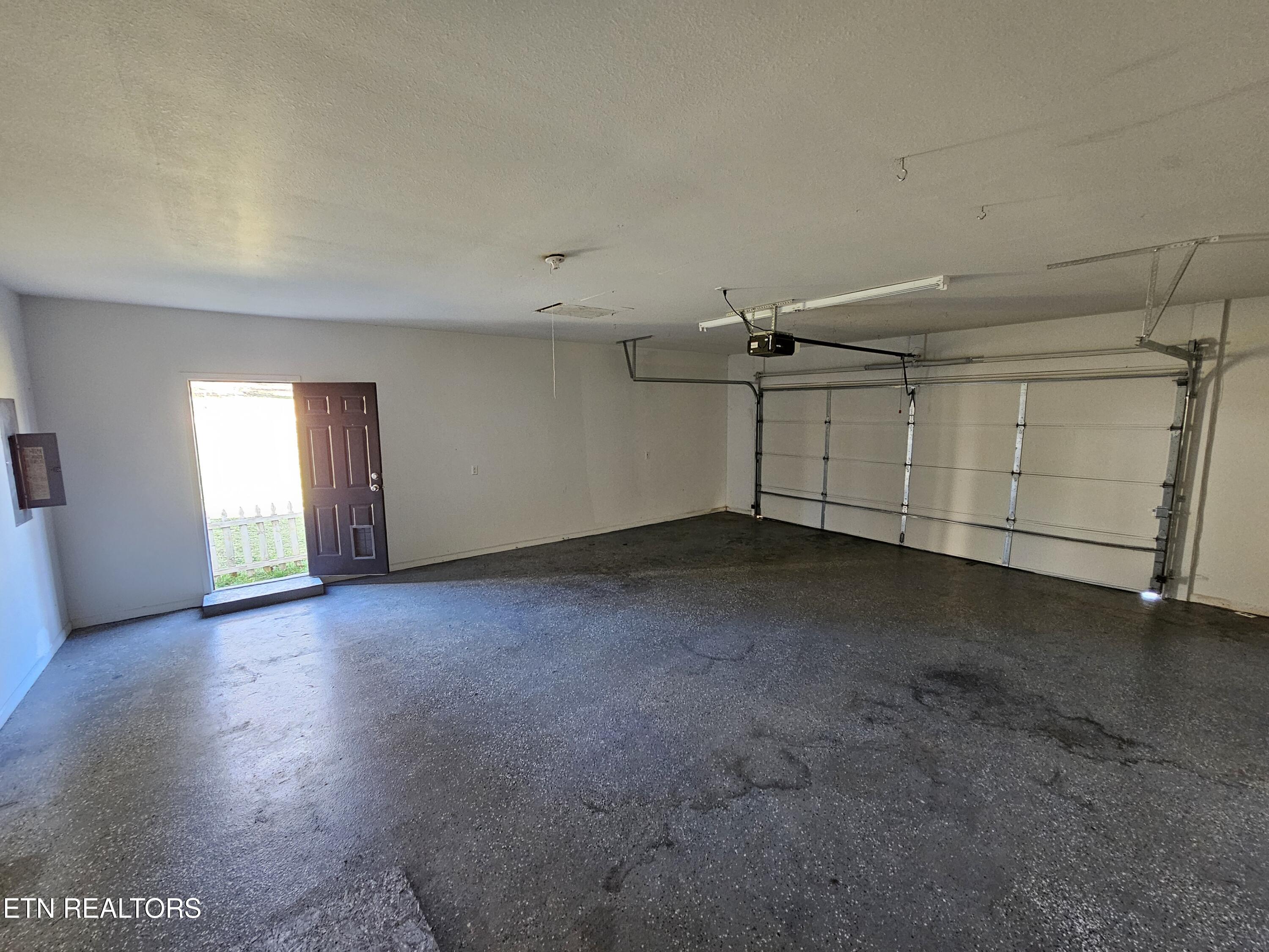 100 Steven Lane Harriman TN 37748