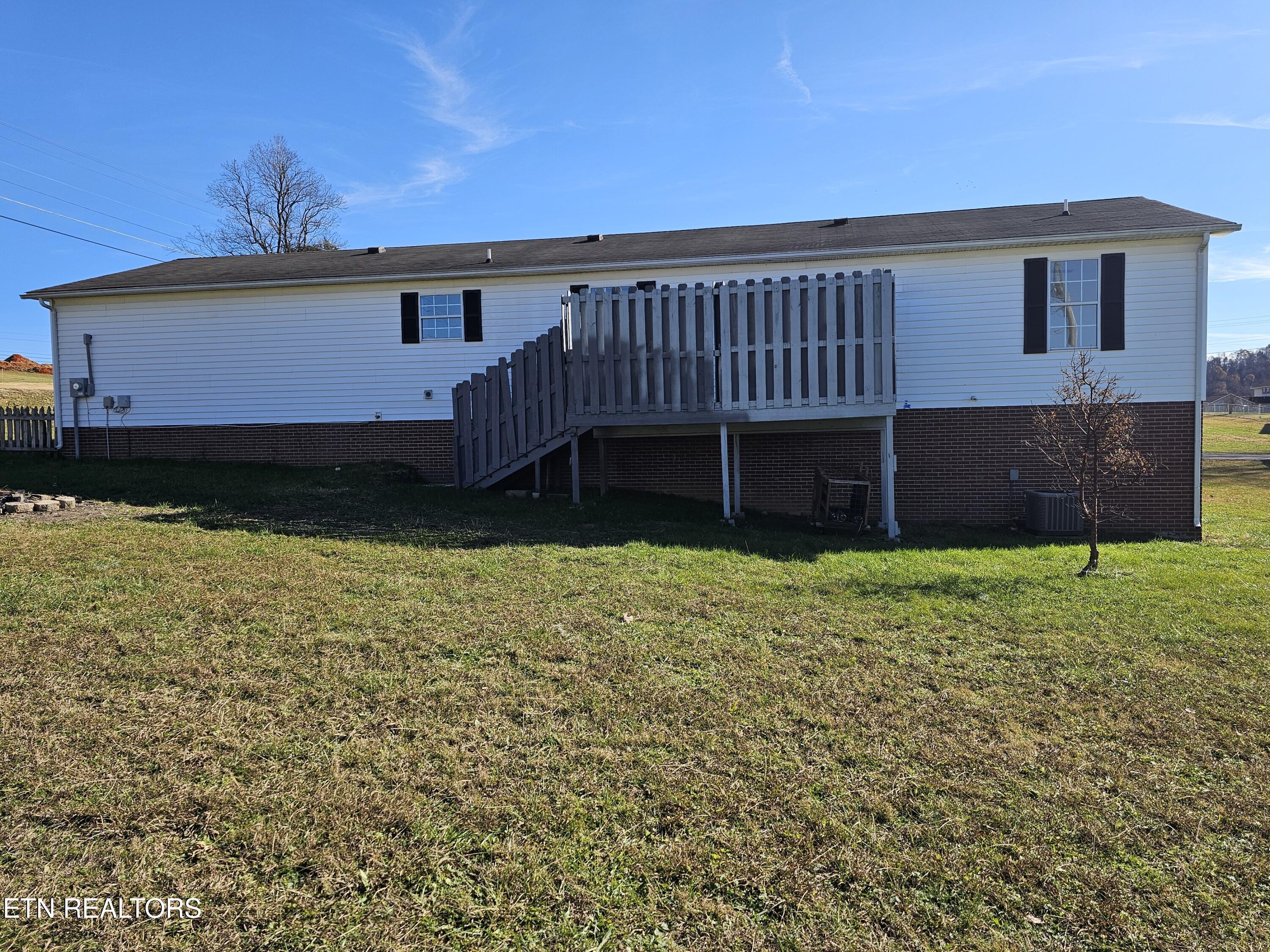 100 Steven Lane Harriman TN 37748