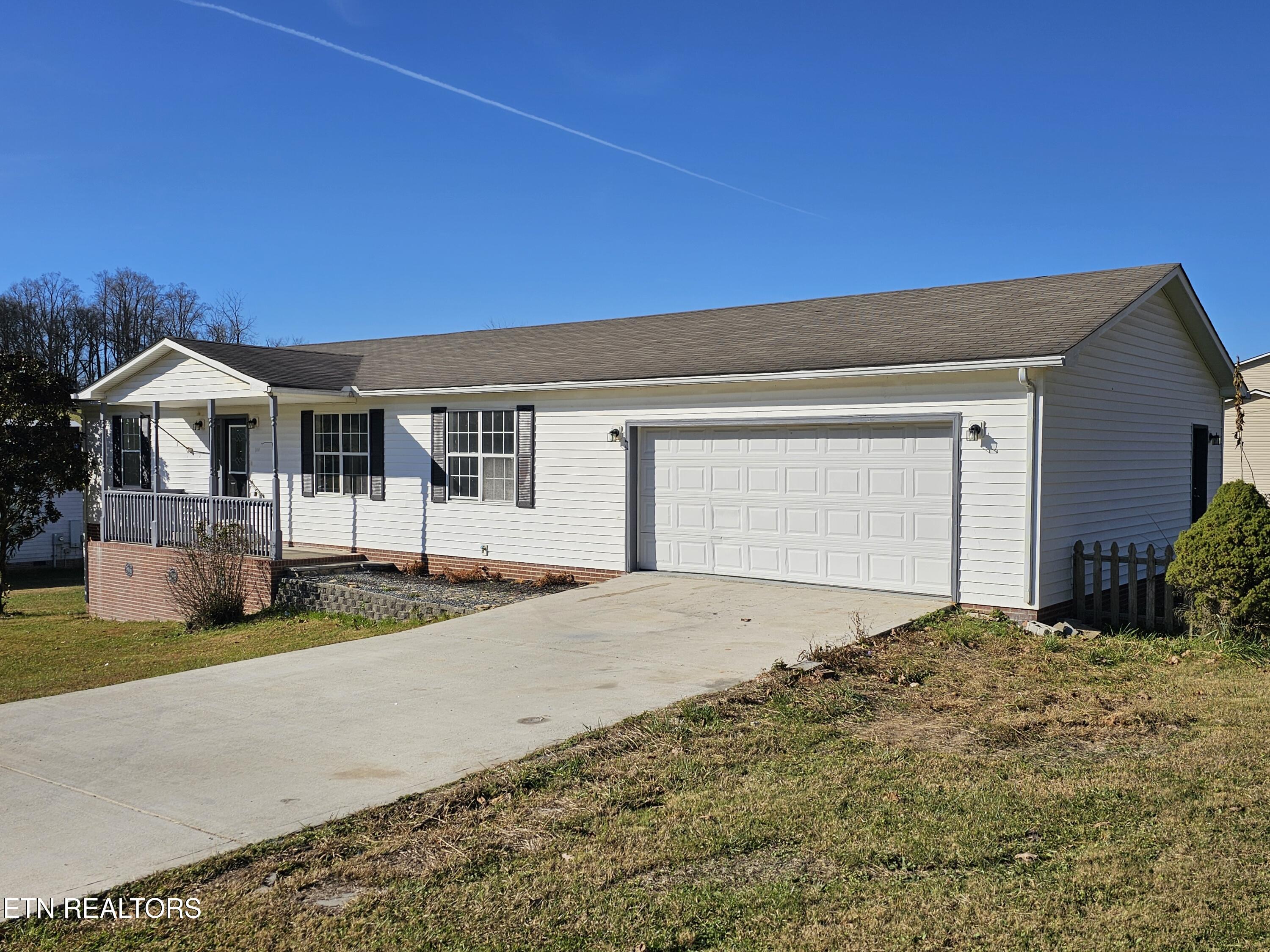 100 Steven Lane Harriman TN 37748