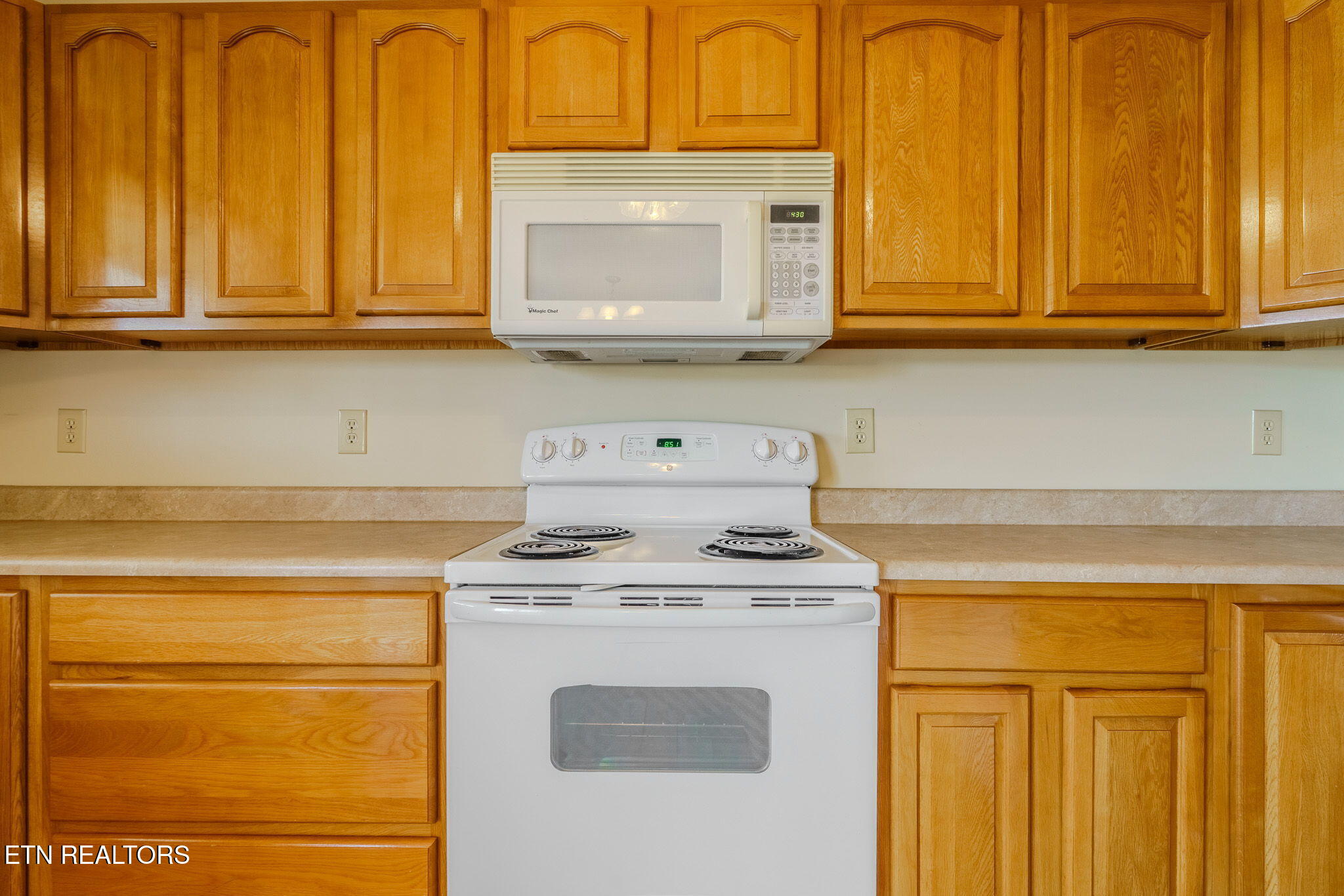 2008 Bessie Slaton Road Dandridge TN 37725