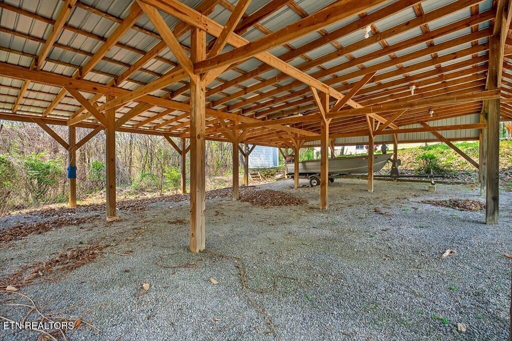 1932 Holly Creek Road Celina TN 38551