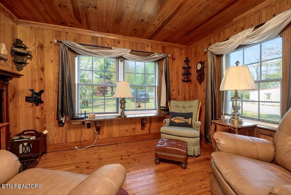 1932 Holly Creek Road Celina TN 38551