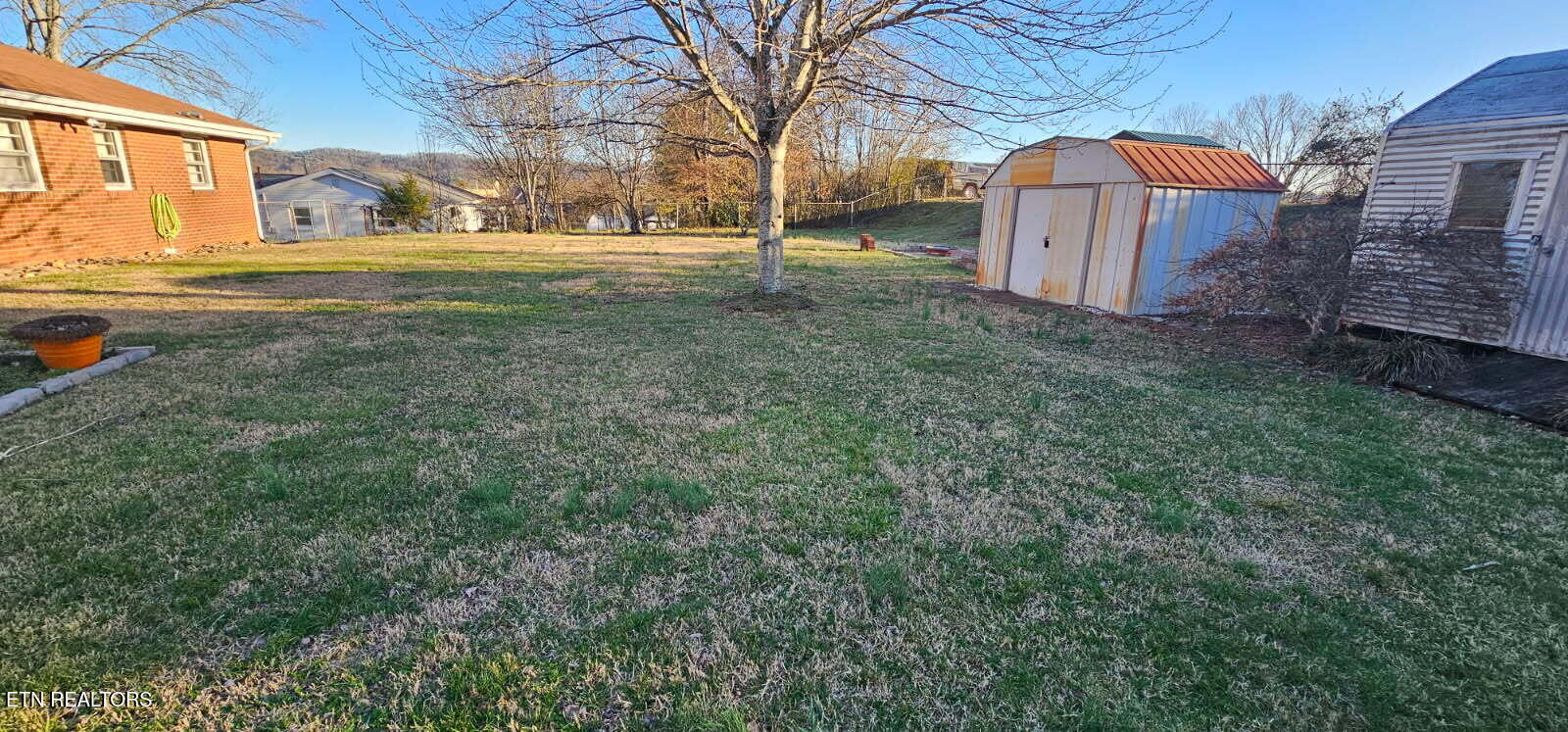 7933 Ewing Road Powell TN 37849