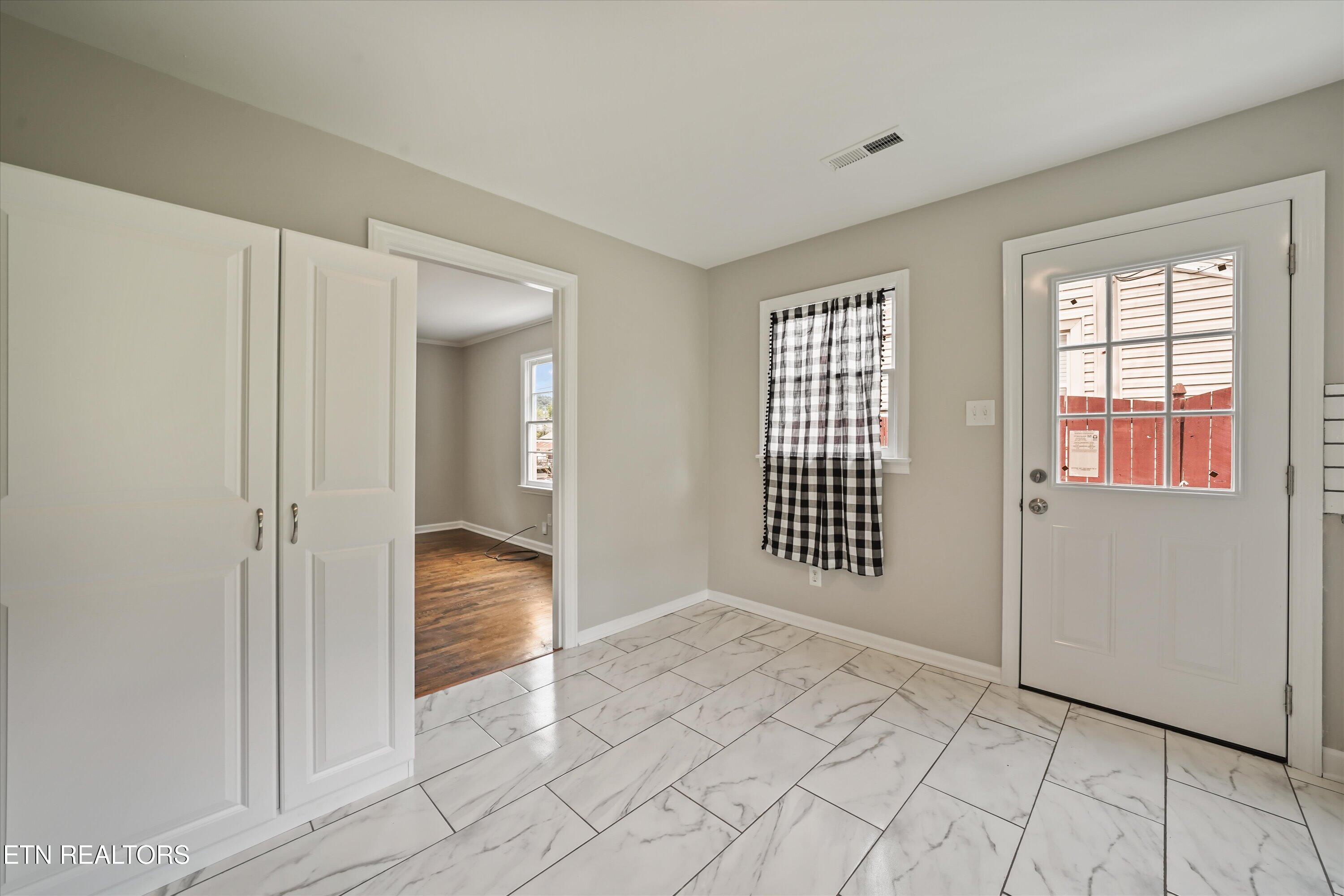 130 Oglewood Avenue Knoxville TN 37917