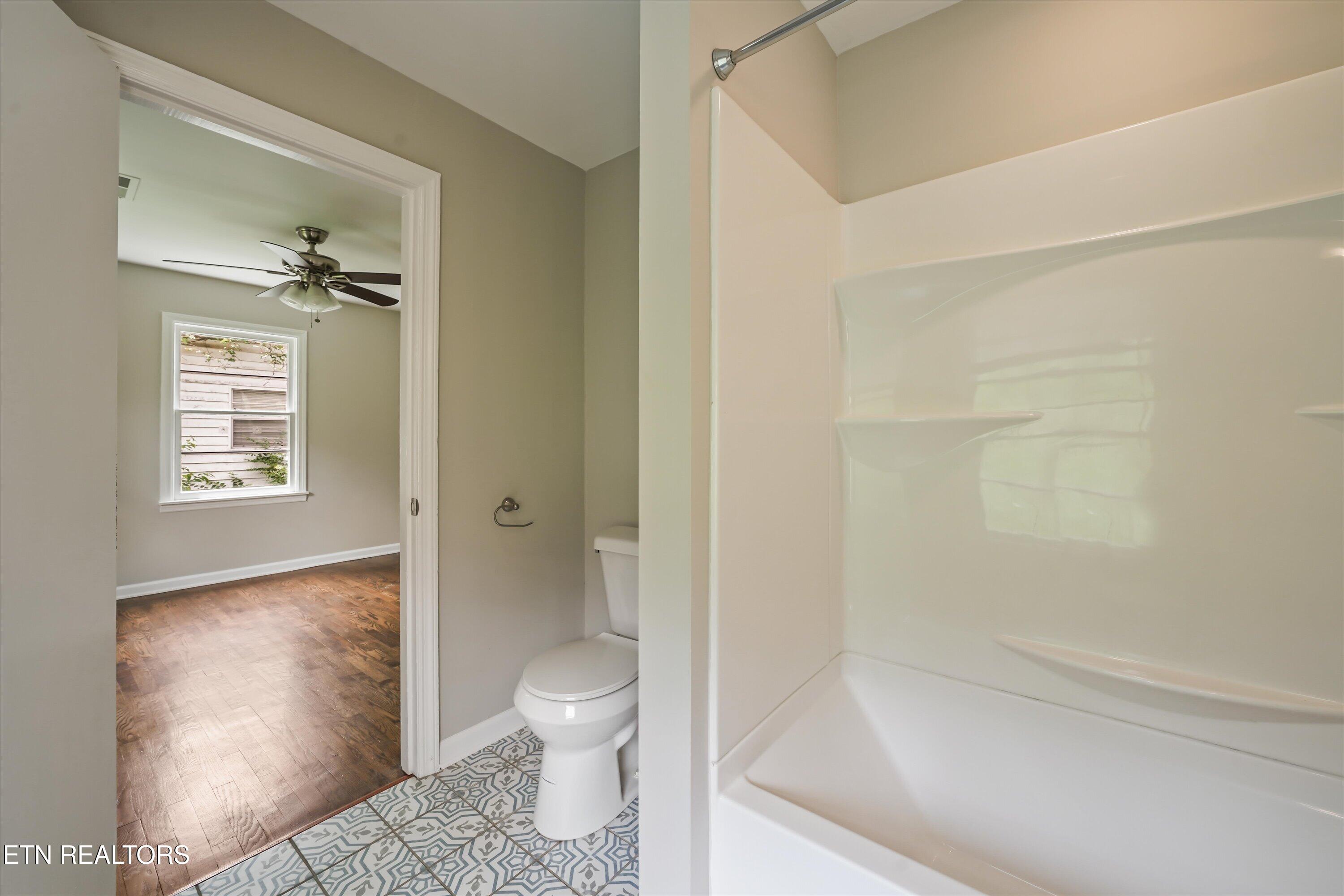 130 Oglewood Avenue Knoxville TN 37917