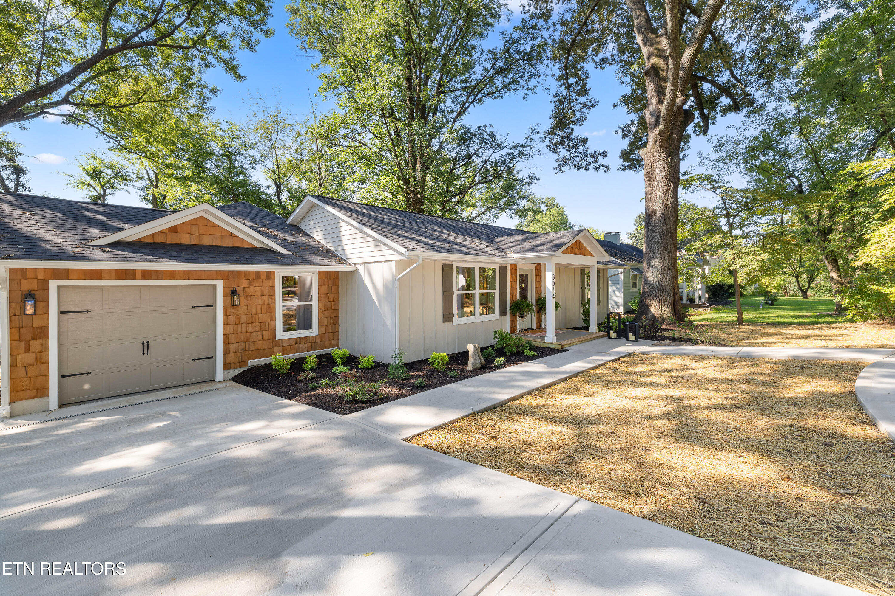 3044 Kenilworth Lane Knoxville TN 37917