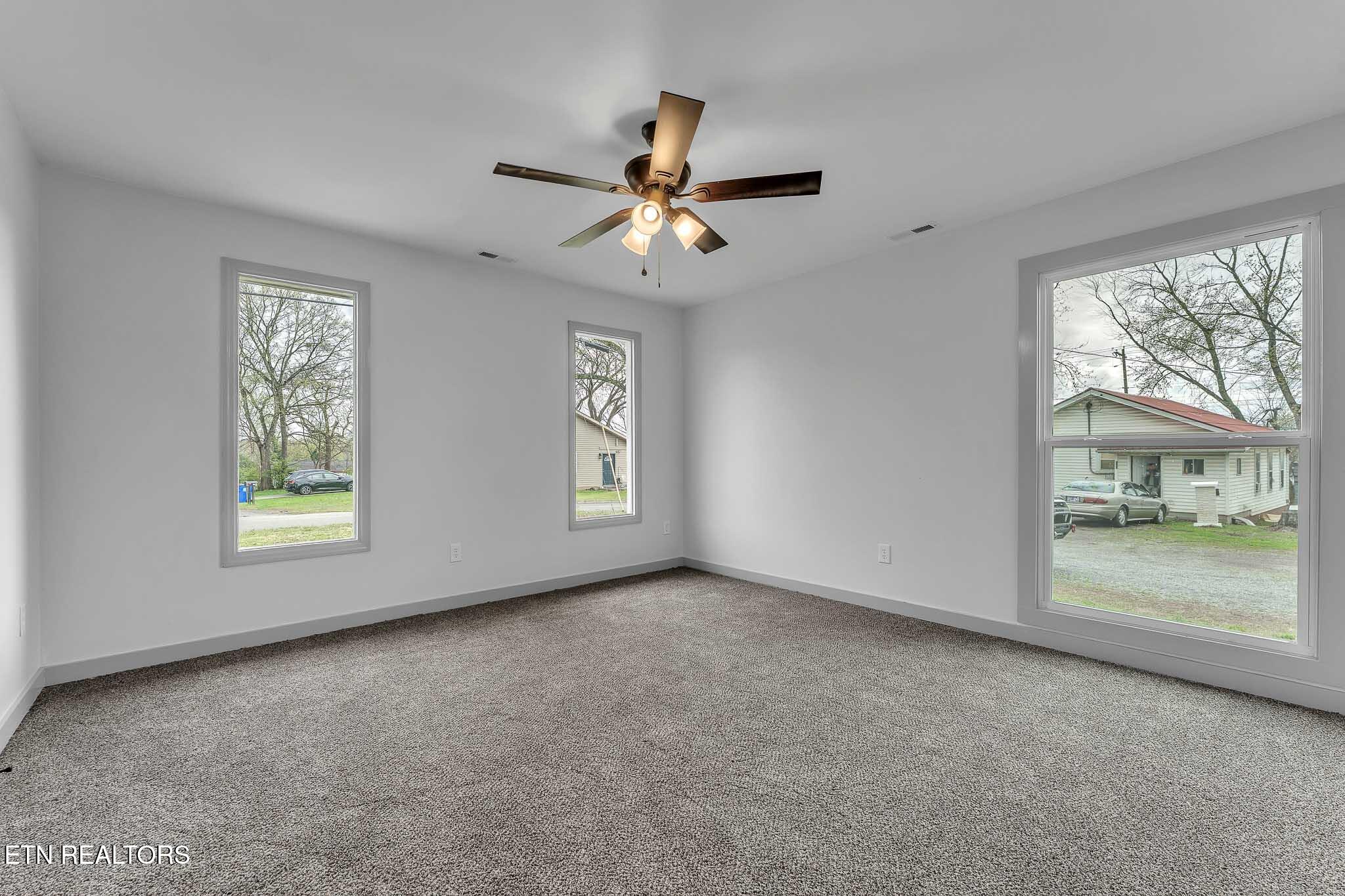 647 SE 4th Street Cleveland TN 37311