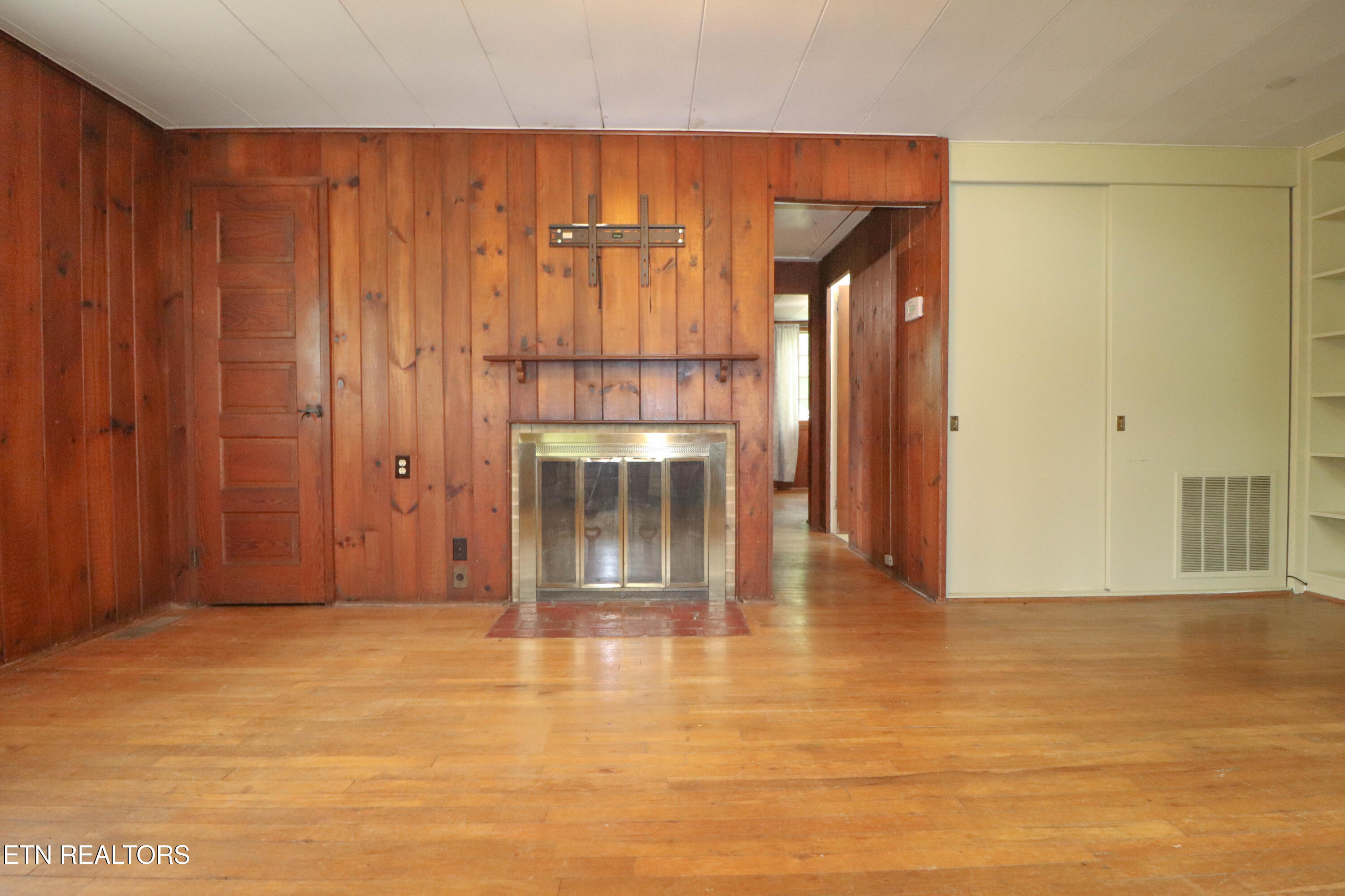 43 W Circle Road Norris TN 37828