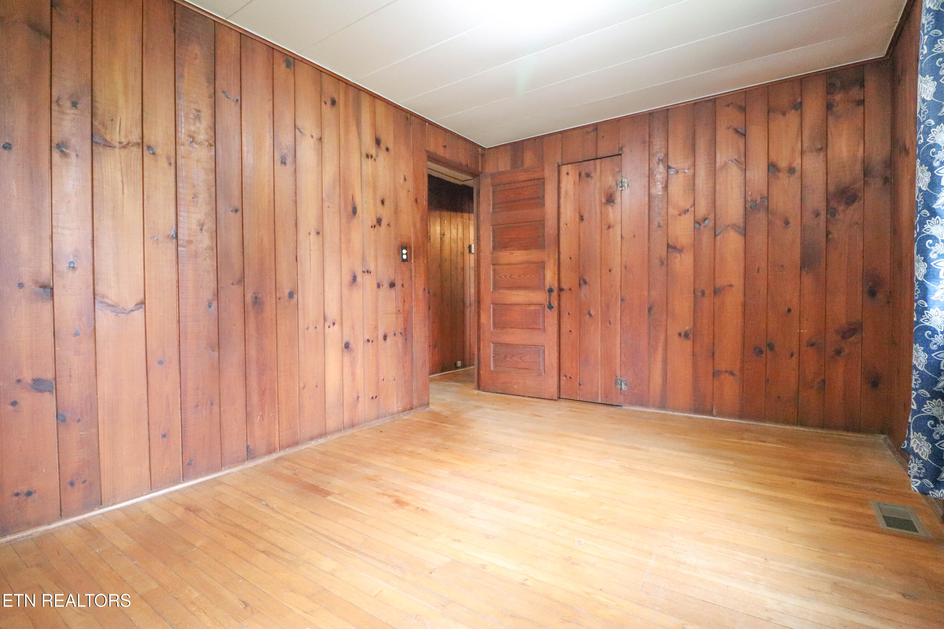 43 W Circle Road Norris TN 37828