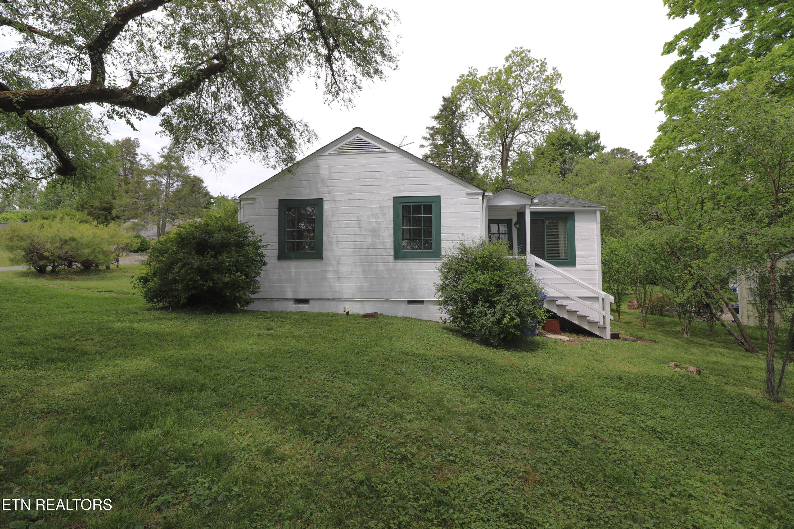 43 W Circle Road Norris TN 37828