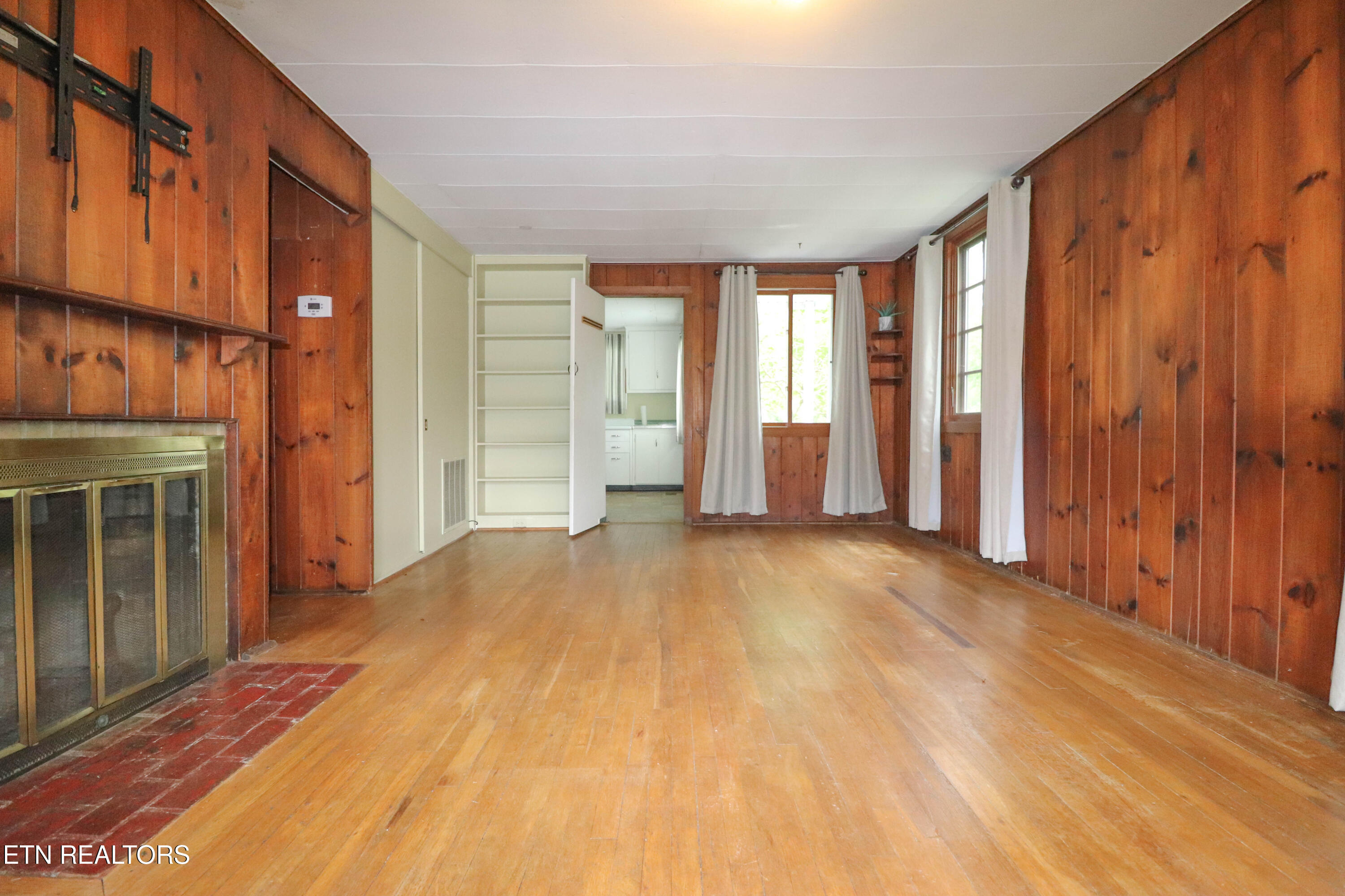 43 W Circle Road Norris TN 37828