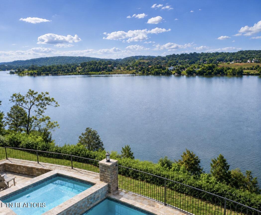 8941 Kelsey Lane Knoxville TN 37922