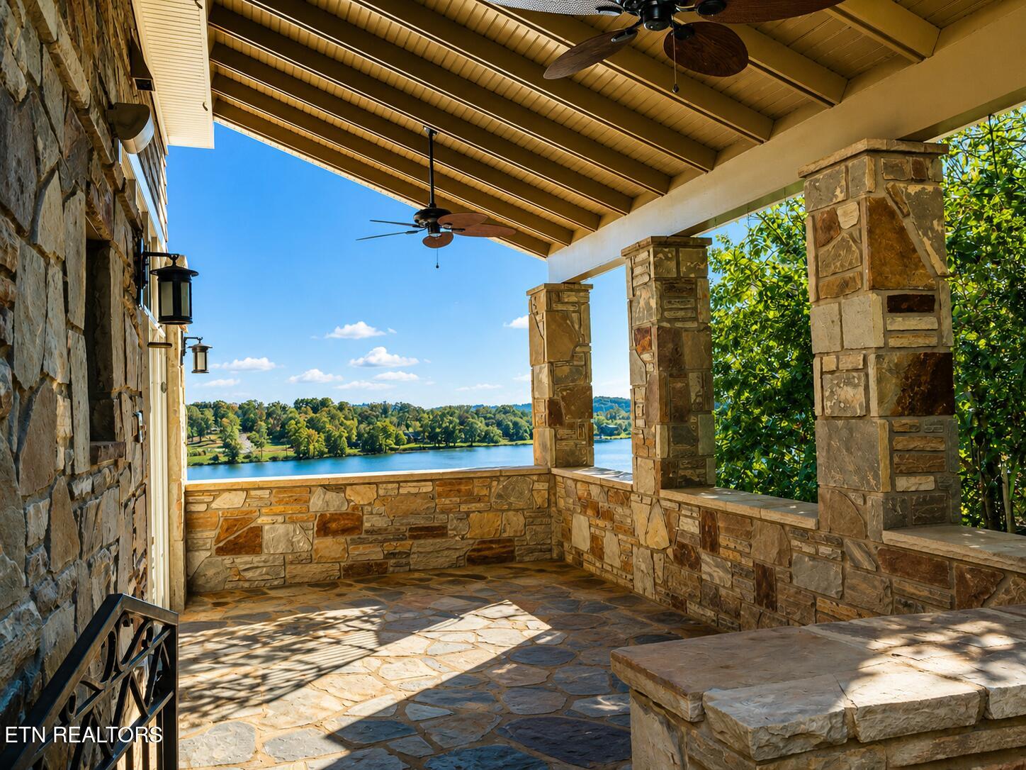 8941 Kelsey Lane Knoxville TN 37922