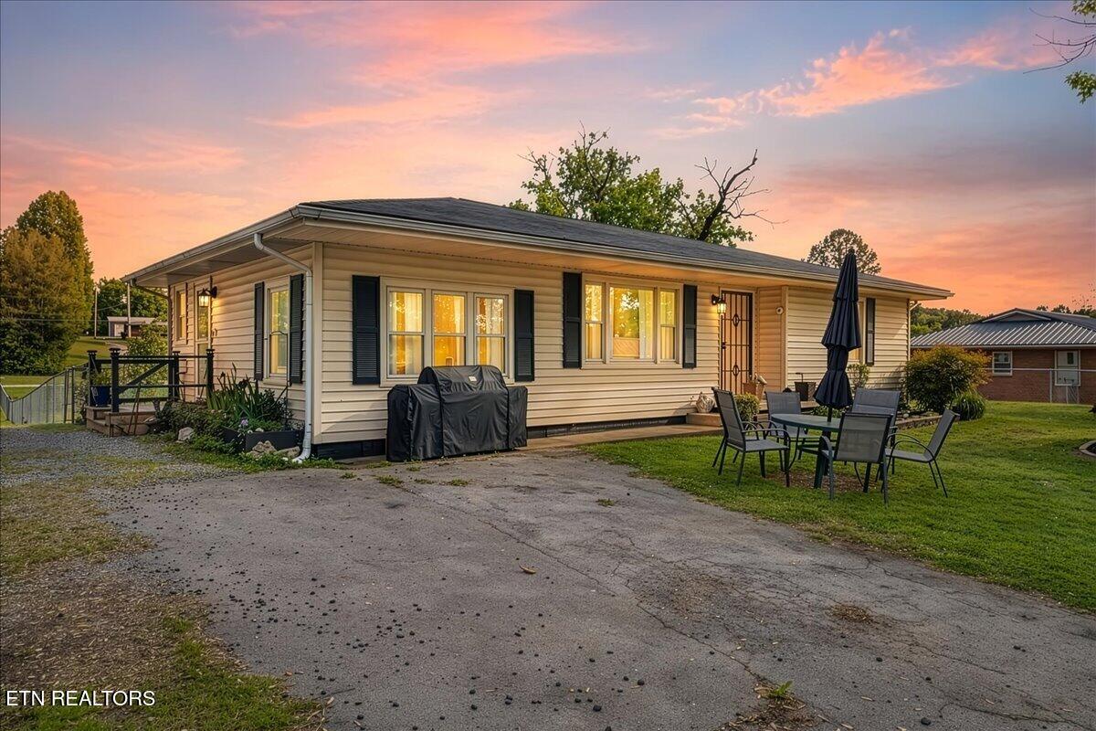 350 Stephens Road Greenback TN 37742