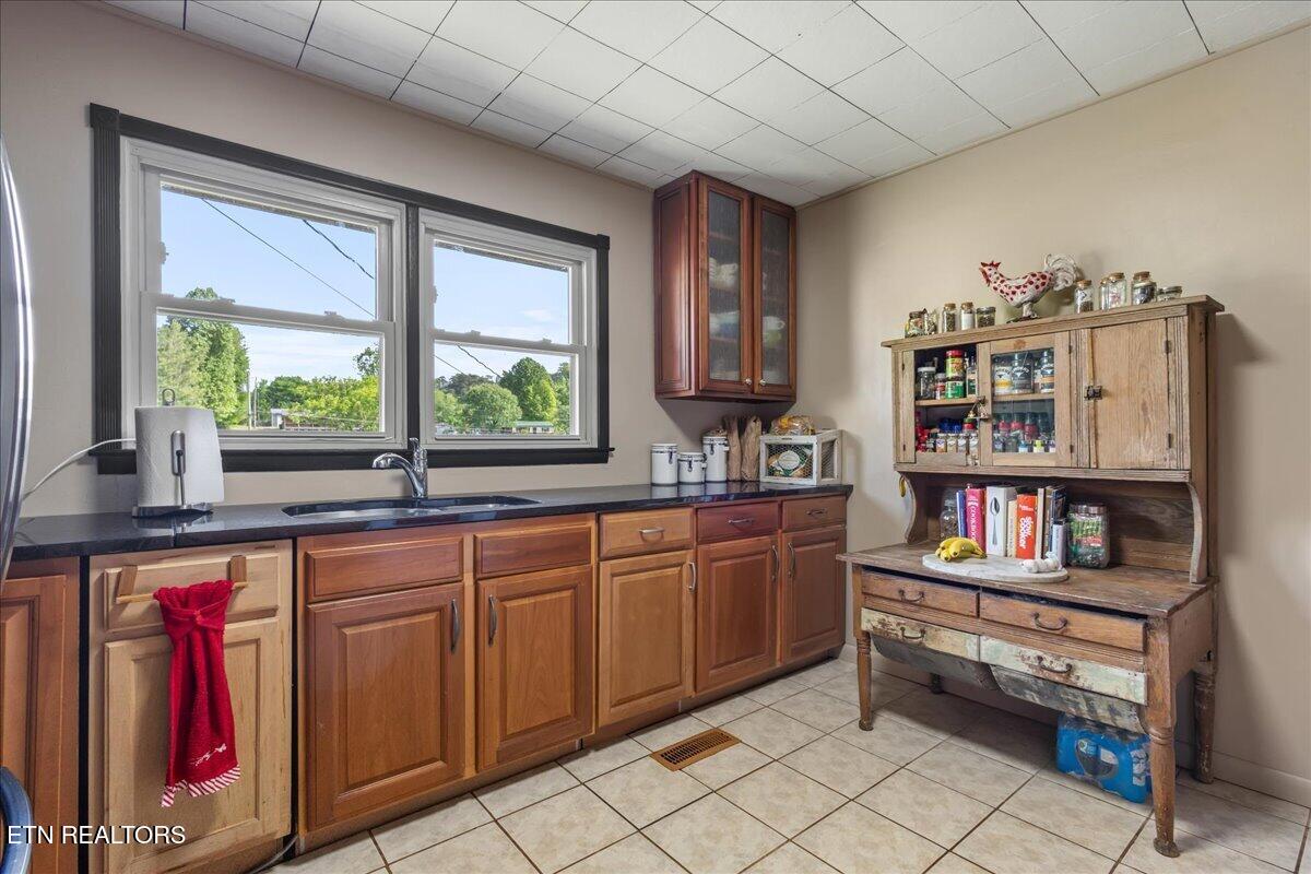 350 Stephens Road Greenback TN 37742