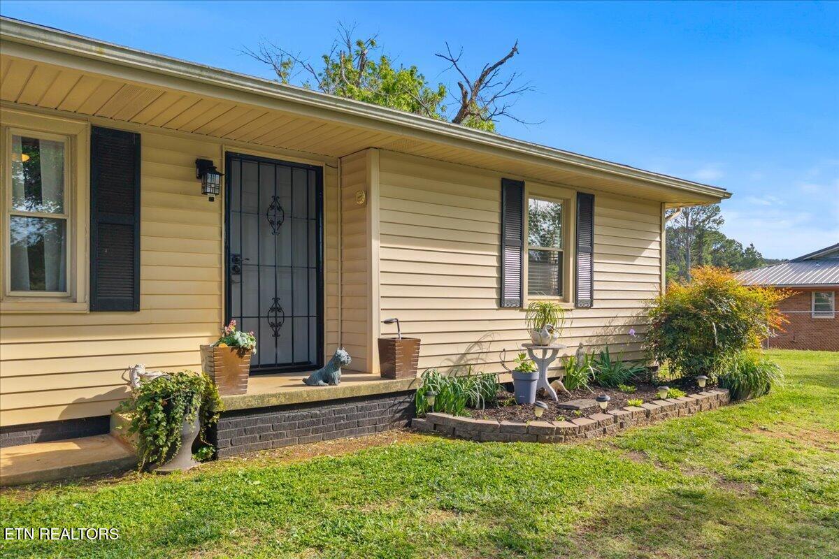 350 Stephens Road Greenback TN 37742