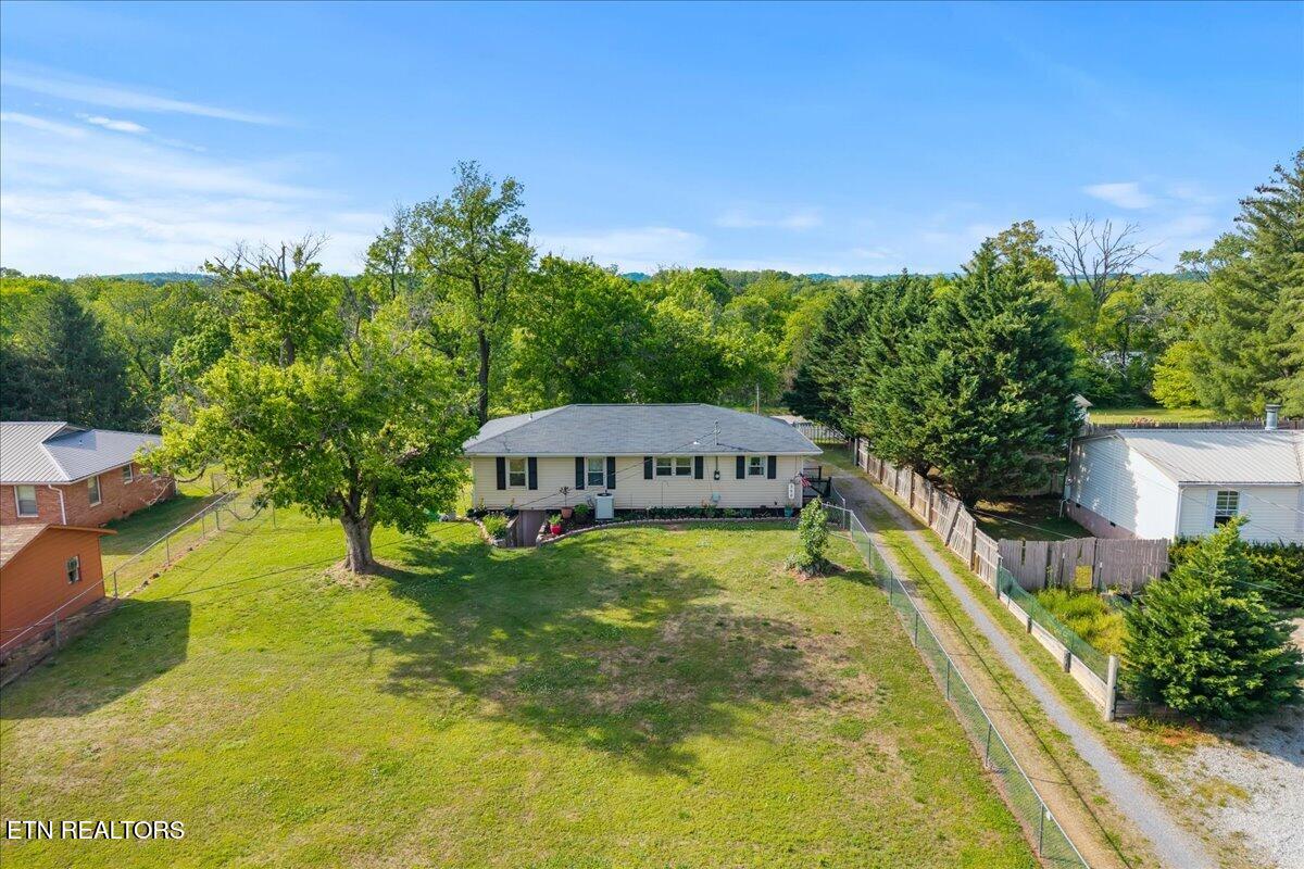 350 Stephens Road Greenback TN 37742
