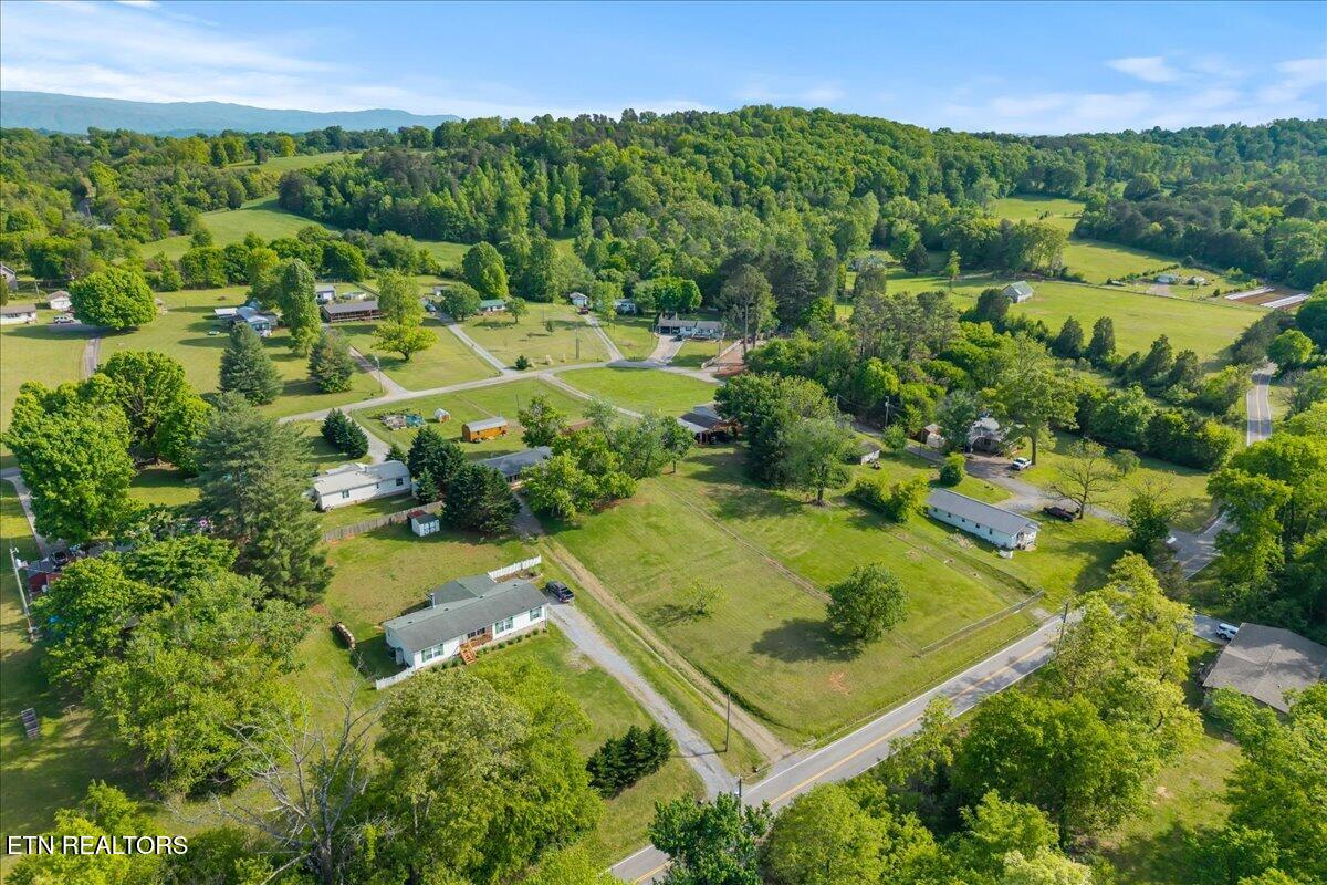 350 Stephens Road Greenback TN 37742