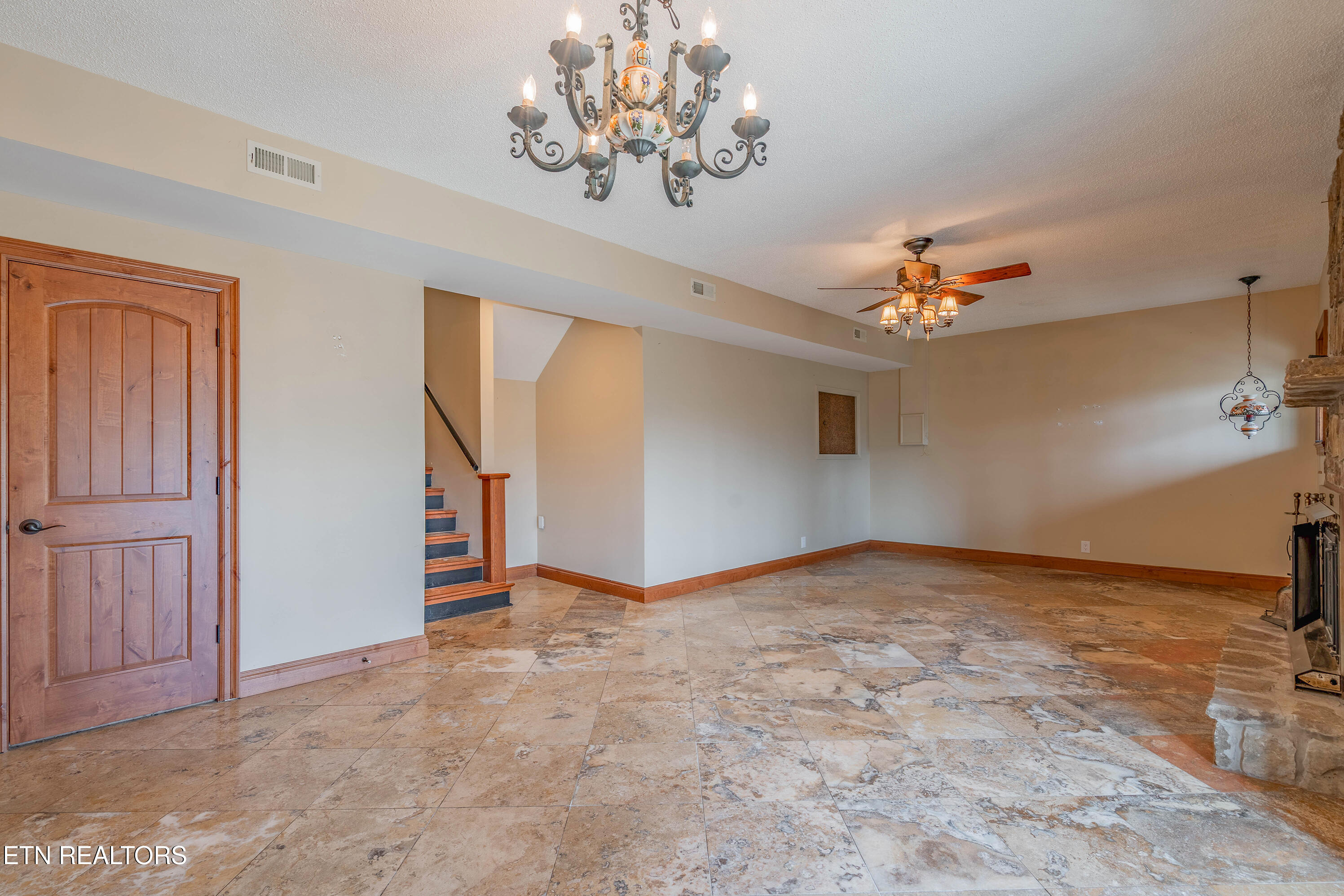 166 Canterbury Drive Crossville TN 38558