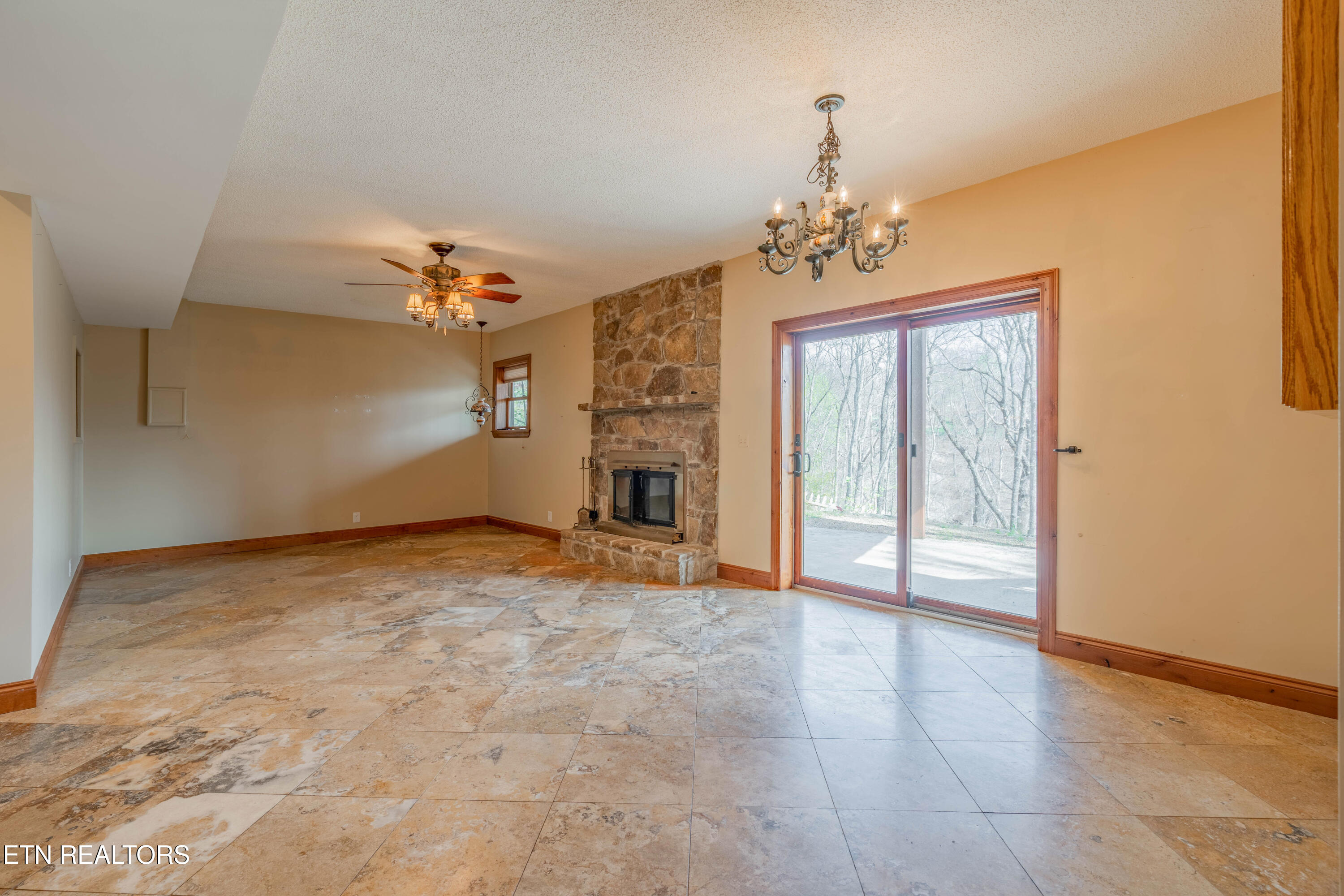 166 Canterbury Drive Crossville TN 38558