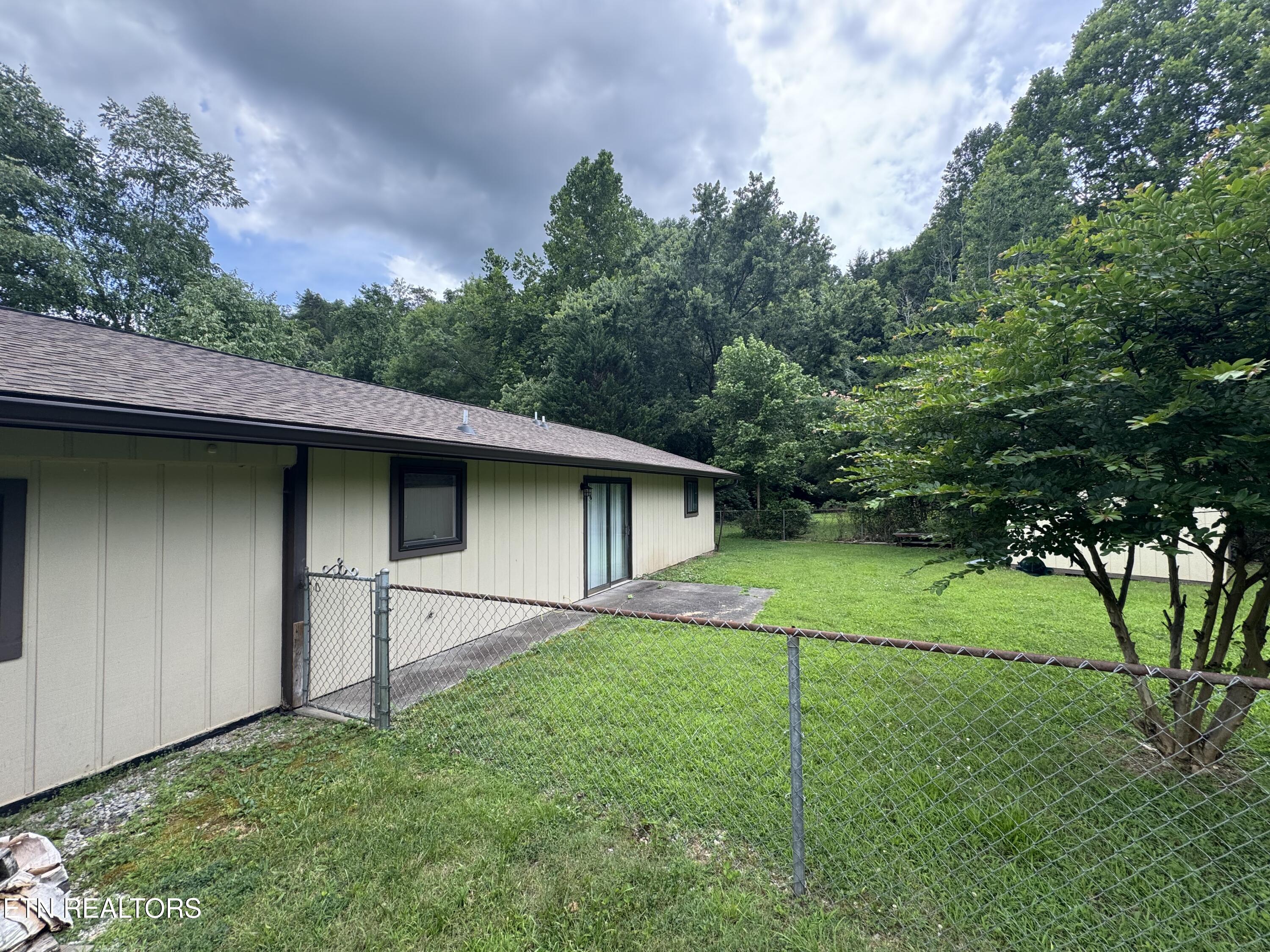 1637 Arron Way Sevierville TN 37876