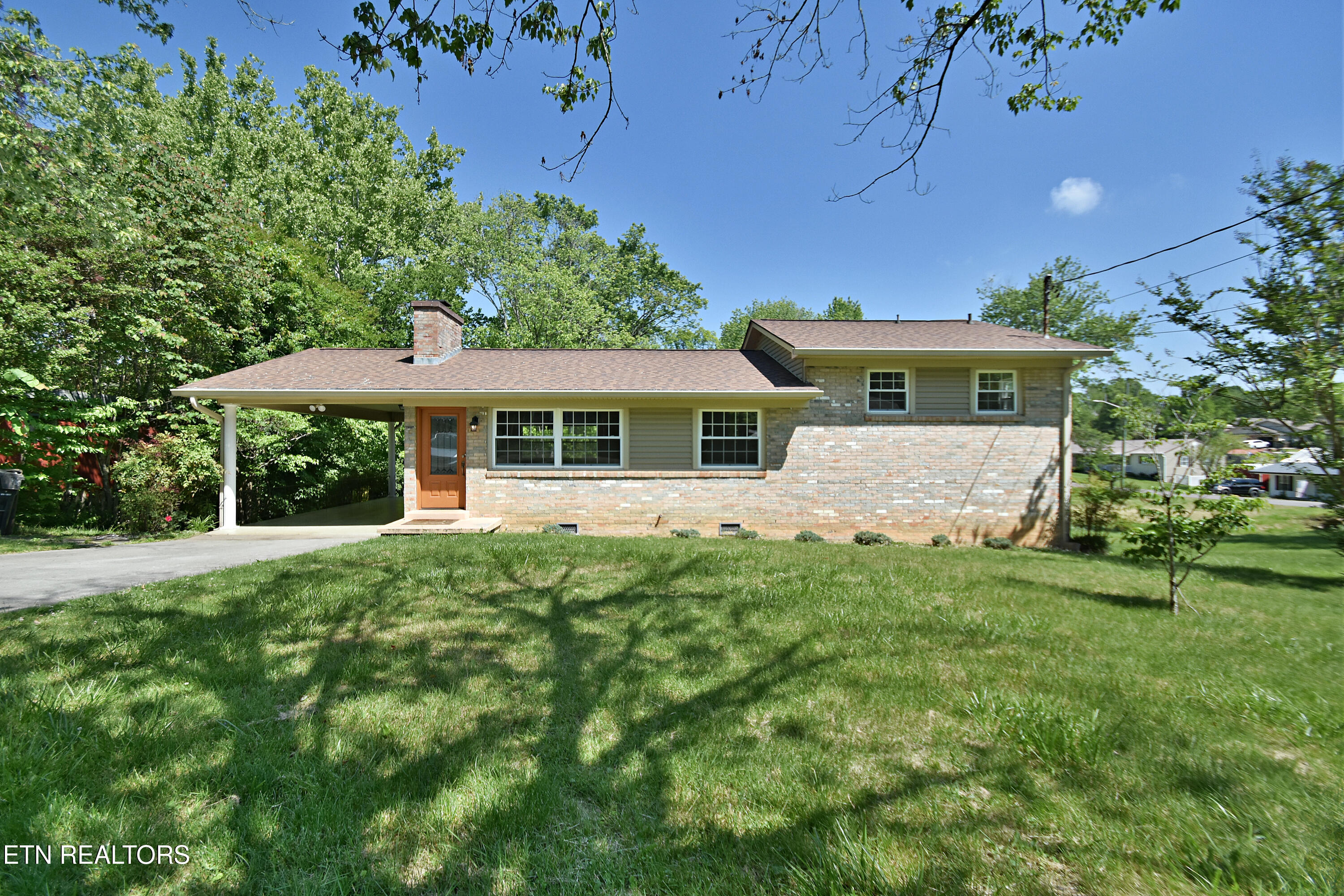 Knoxville TN, 1427 Creekwood Drive