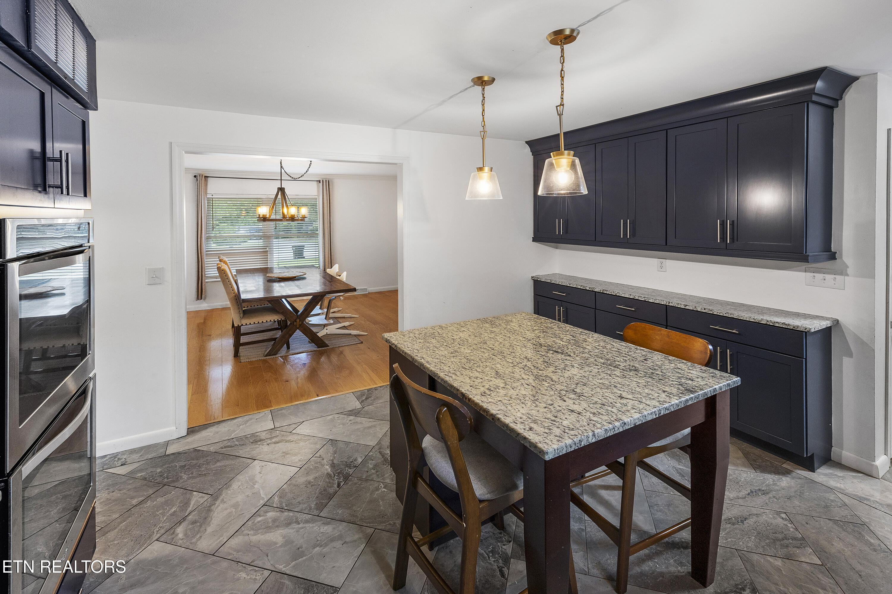 8702 Terri Circle Knoxville TN 37923