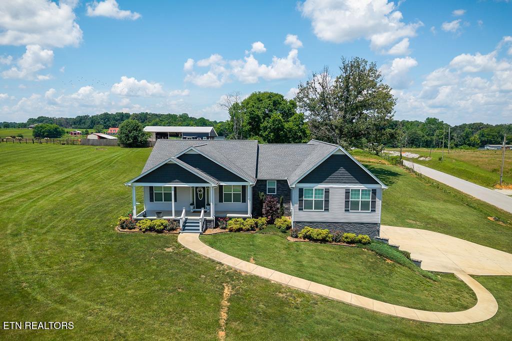 18 Faith Rae Boulevard Morrison TN 37357
