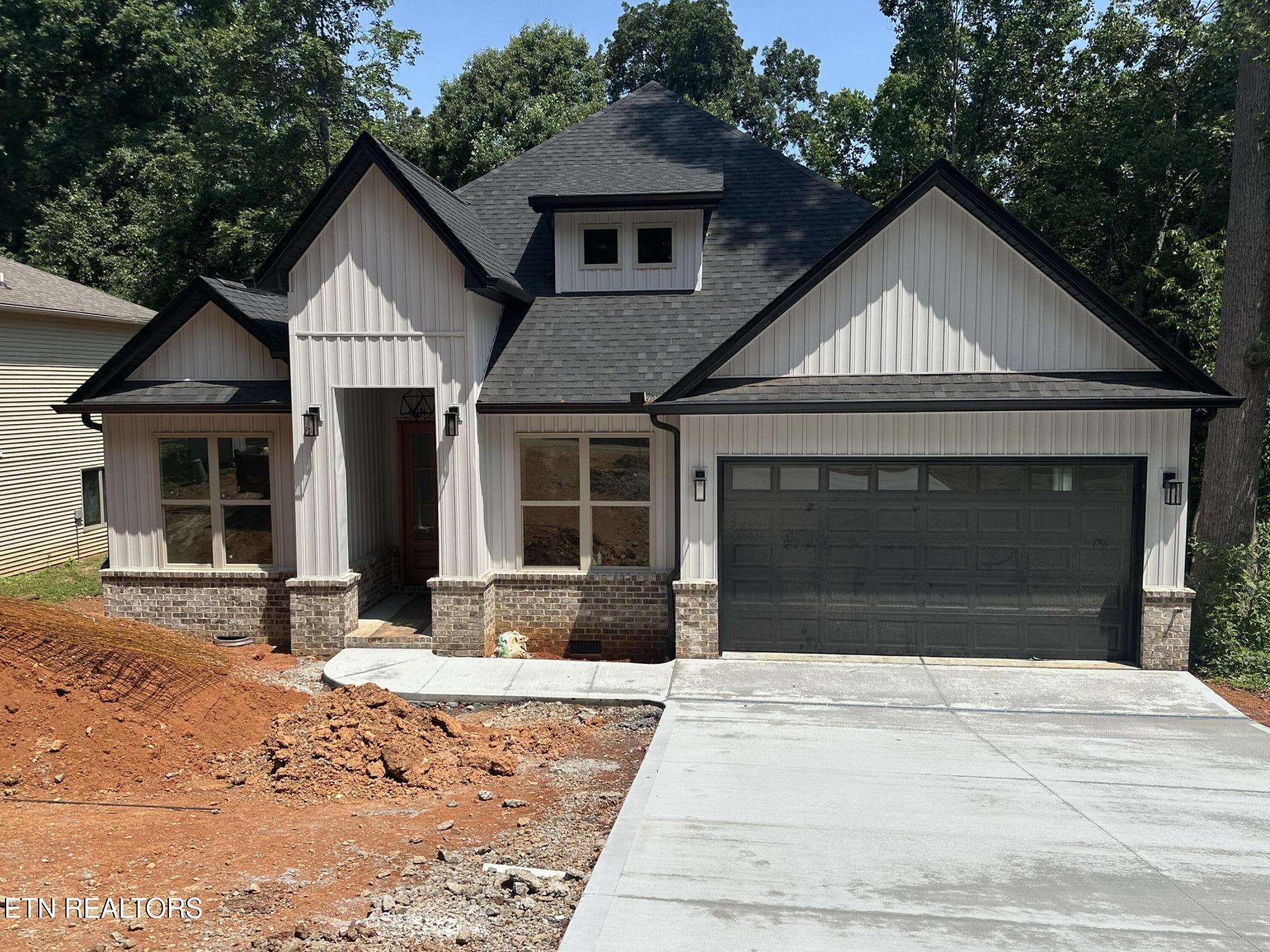 153 Inata Circle Loudon TN 37774
