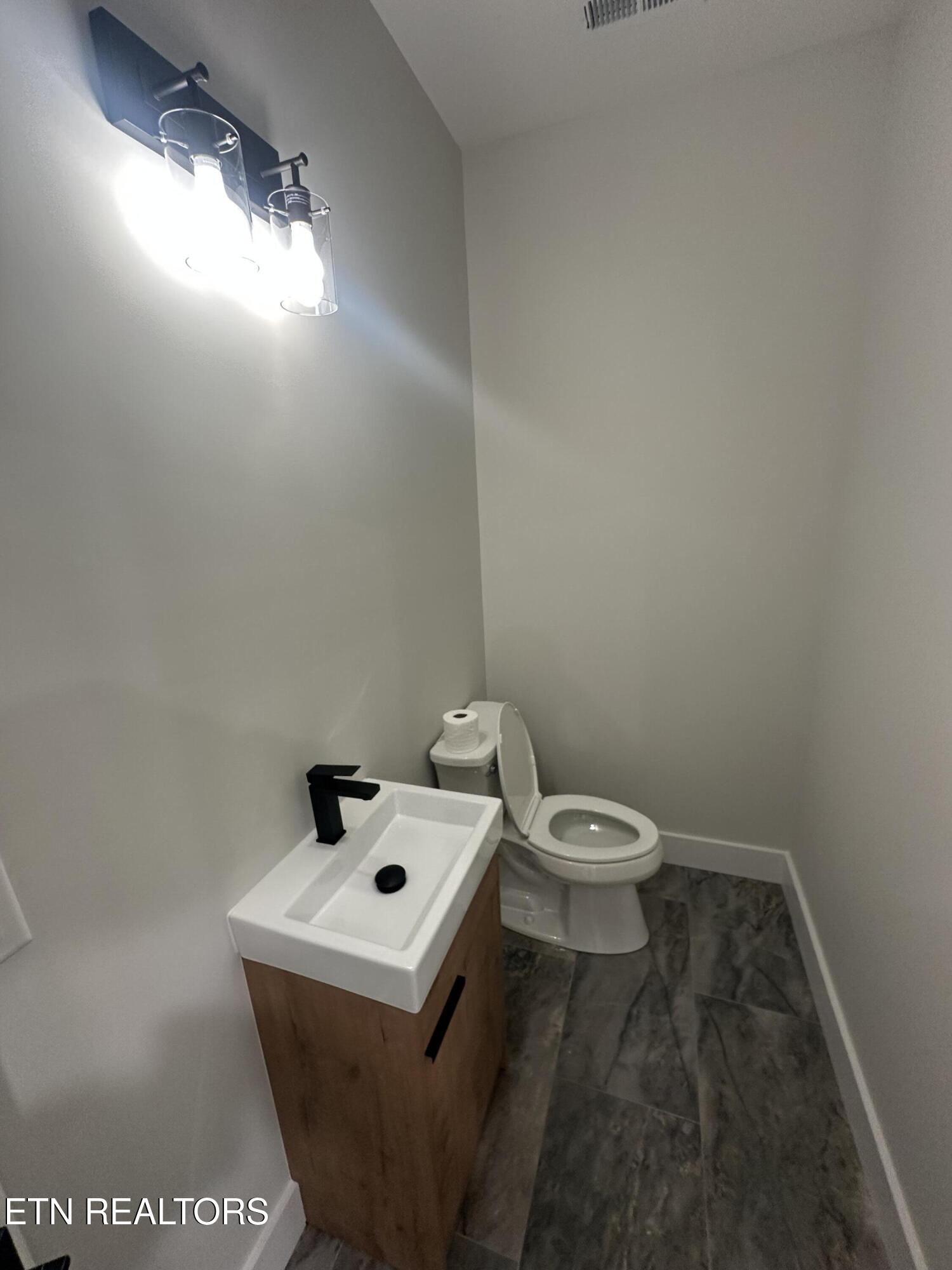 153 Inata Circle Loudon TN 37774