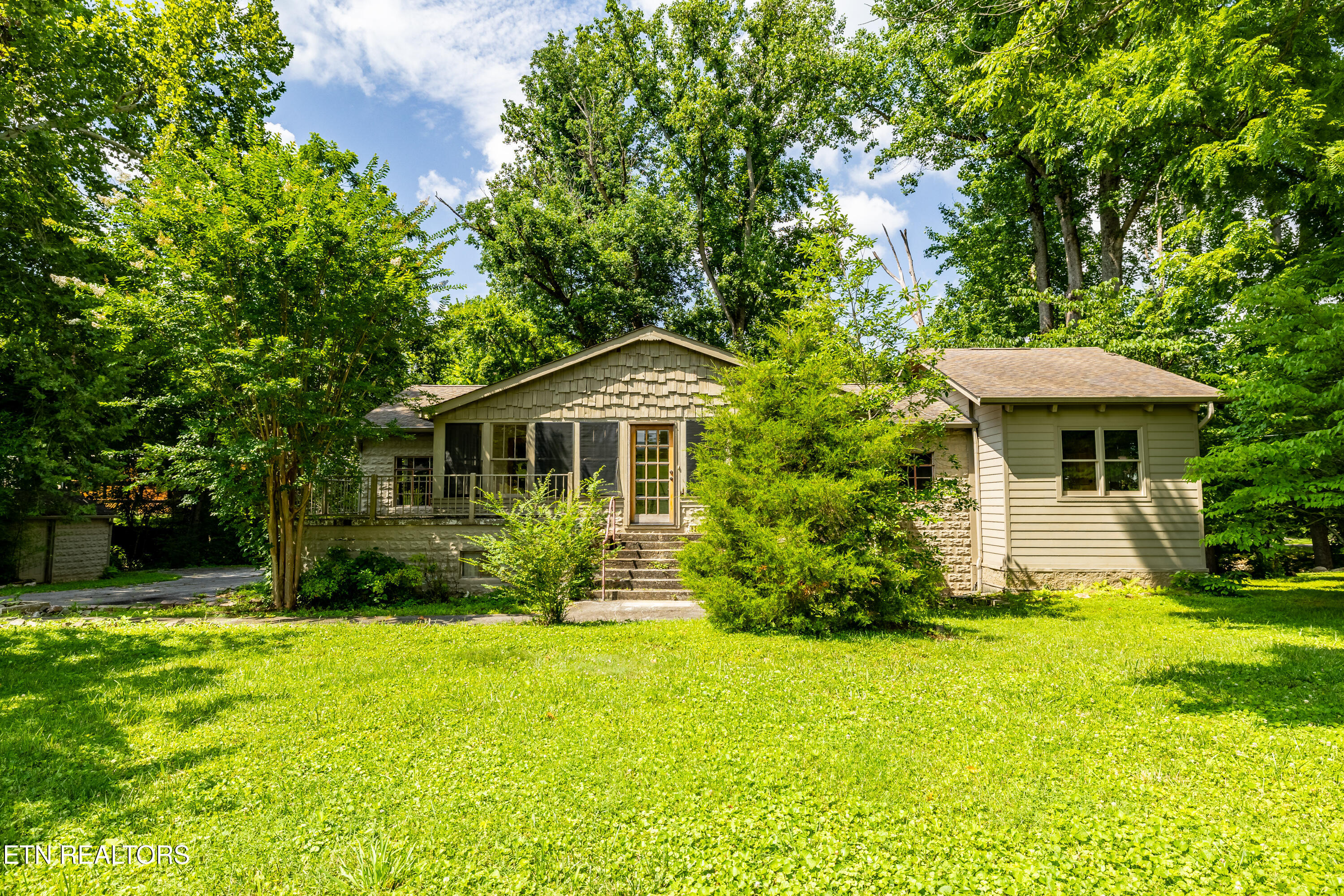 8229 E Lamar Alexander Parkway Townsend TN 37882