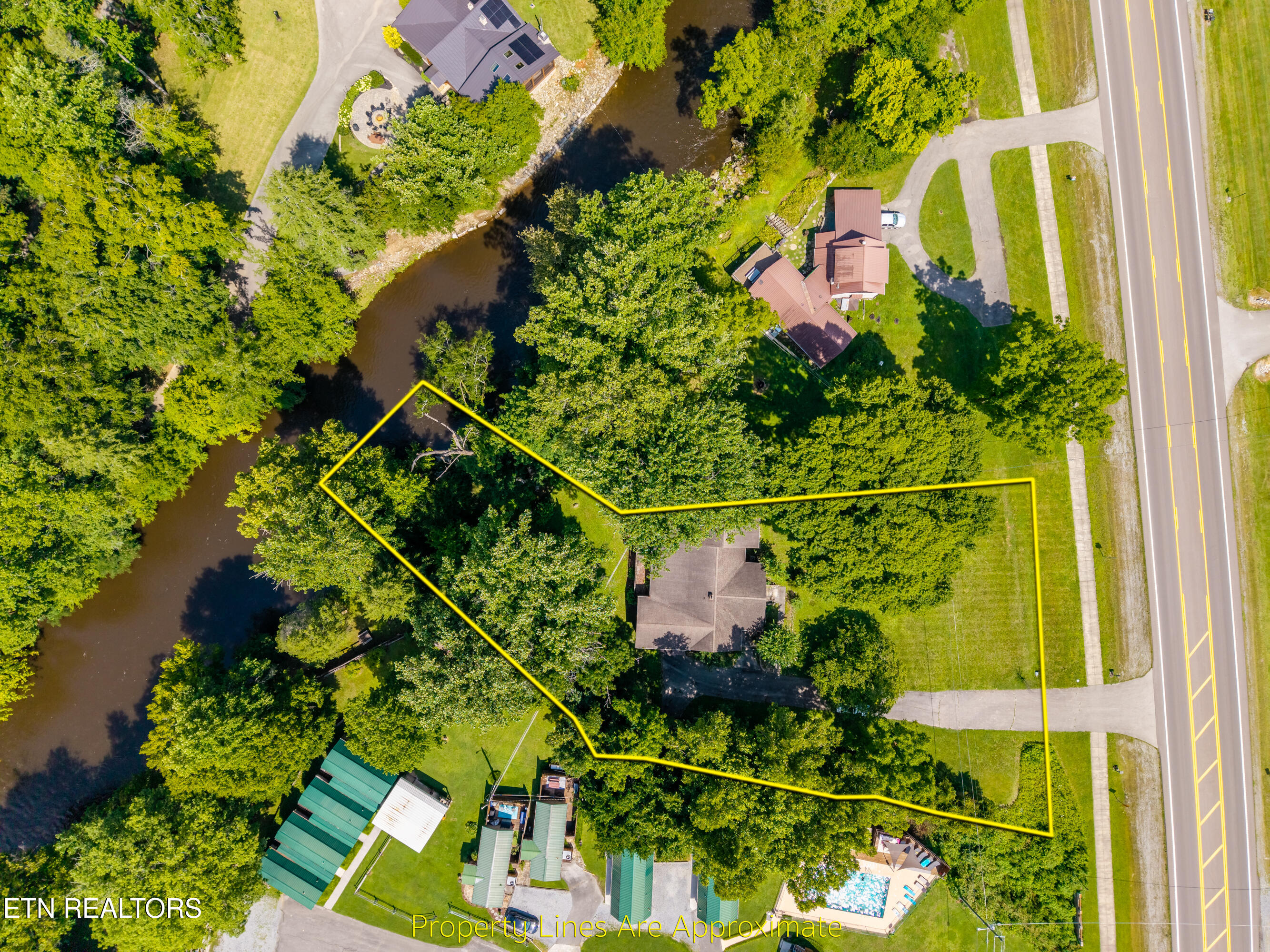 8229 E Lamar Alexander Parkway Townsend TN 37882