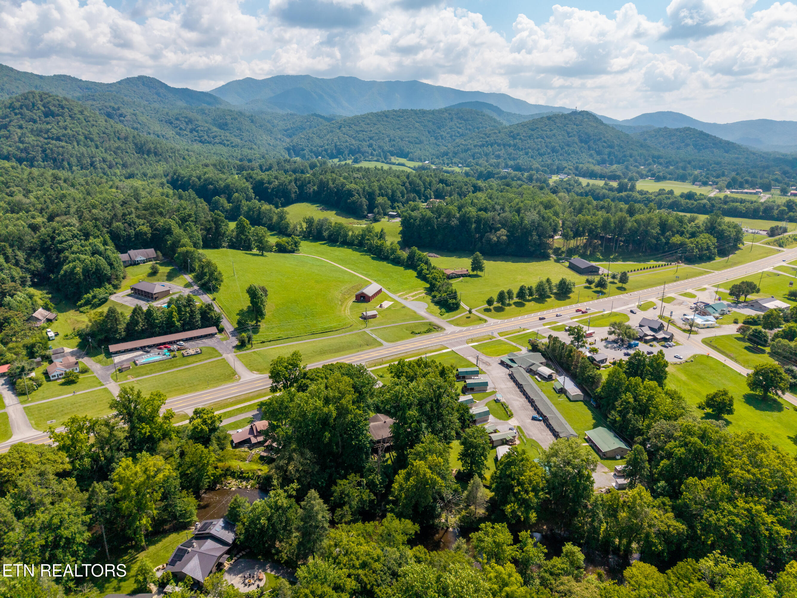 8229 E Lamar Alexander Parkway Townsend TN 37882