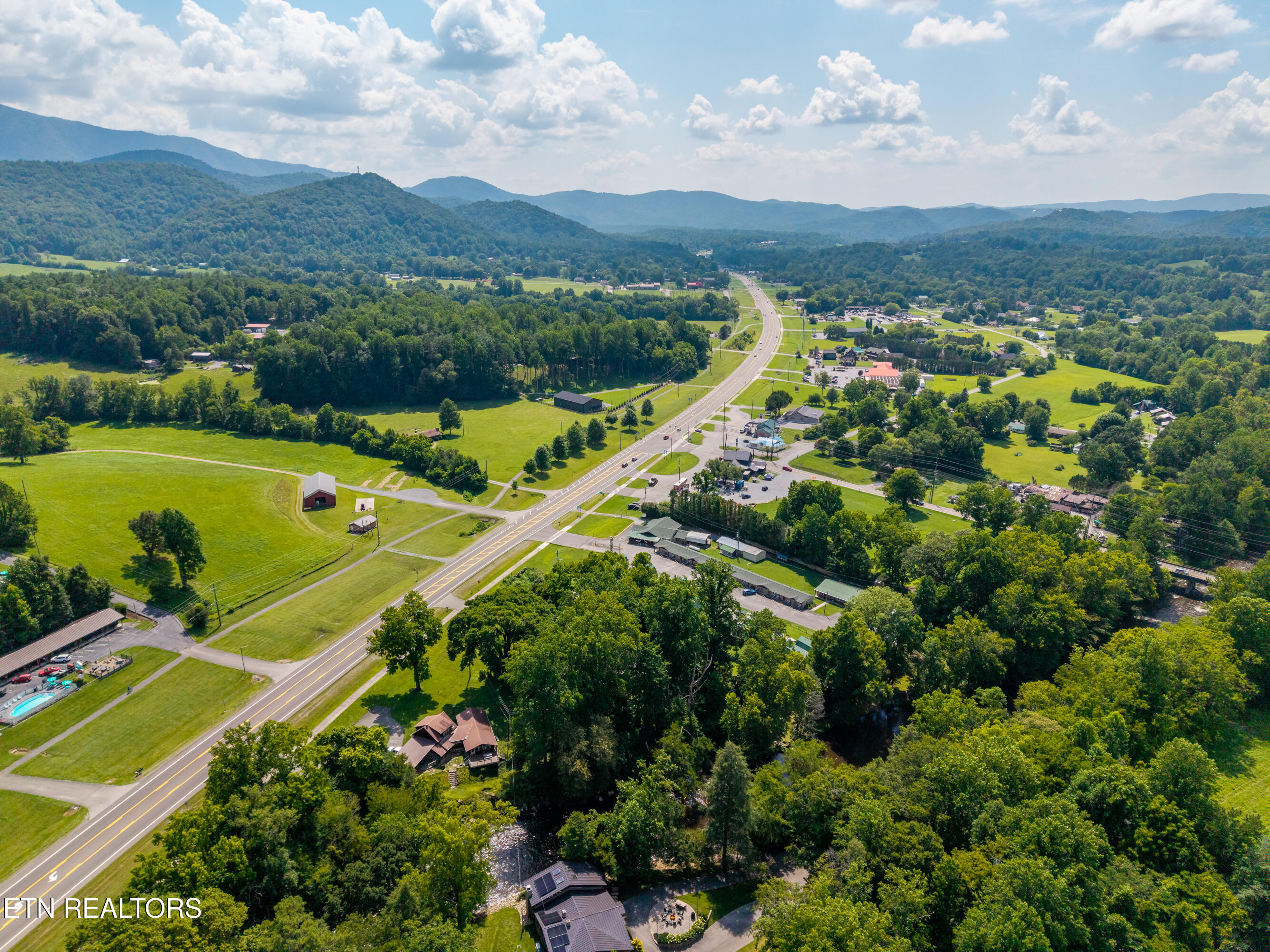 8229 E Lamar Alexander Parkway Townsend TN 37882