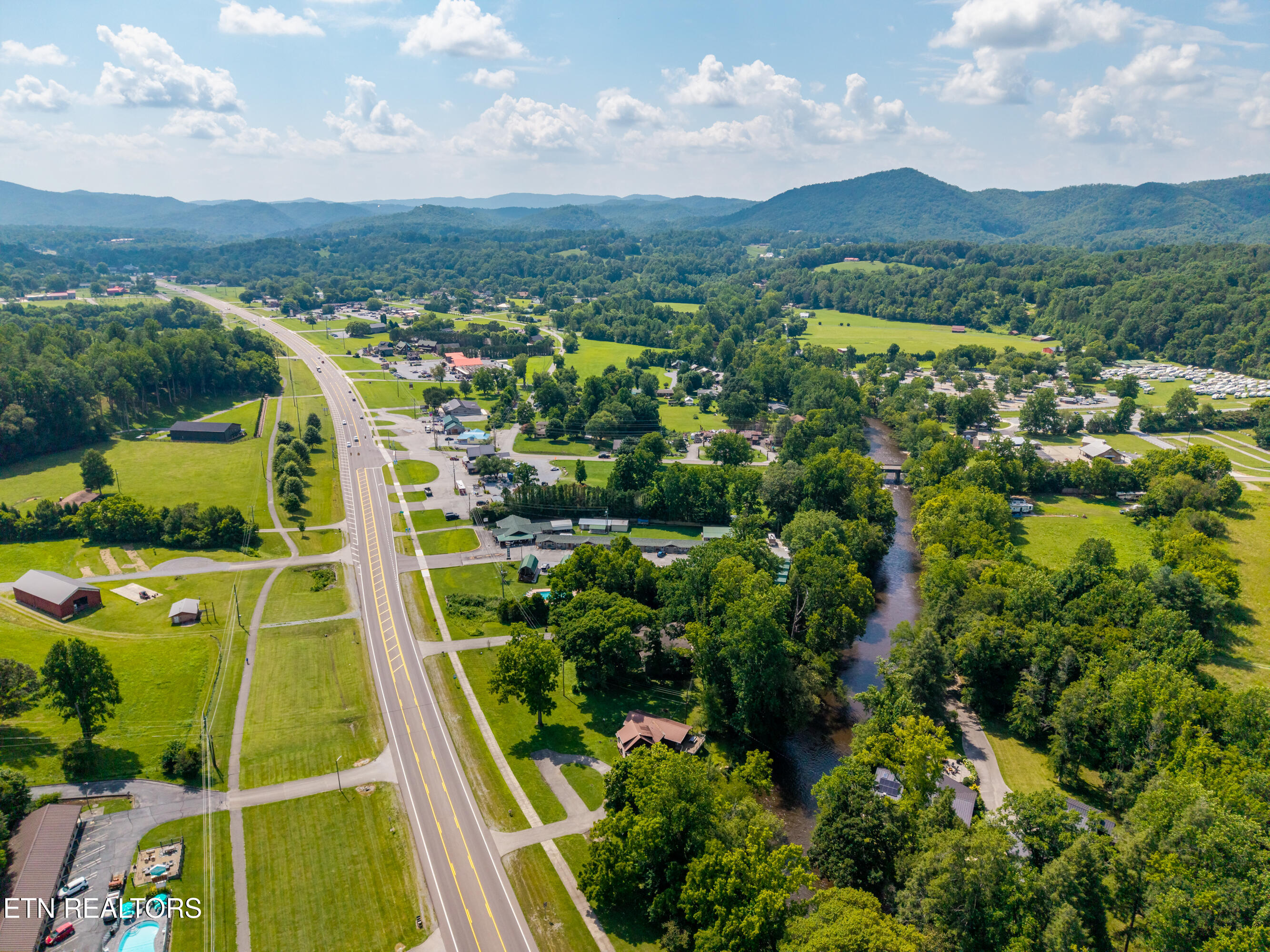 8229 E Lamar Alexander Parkway Townsend TN 37882