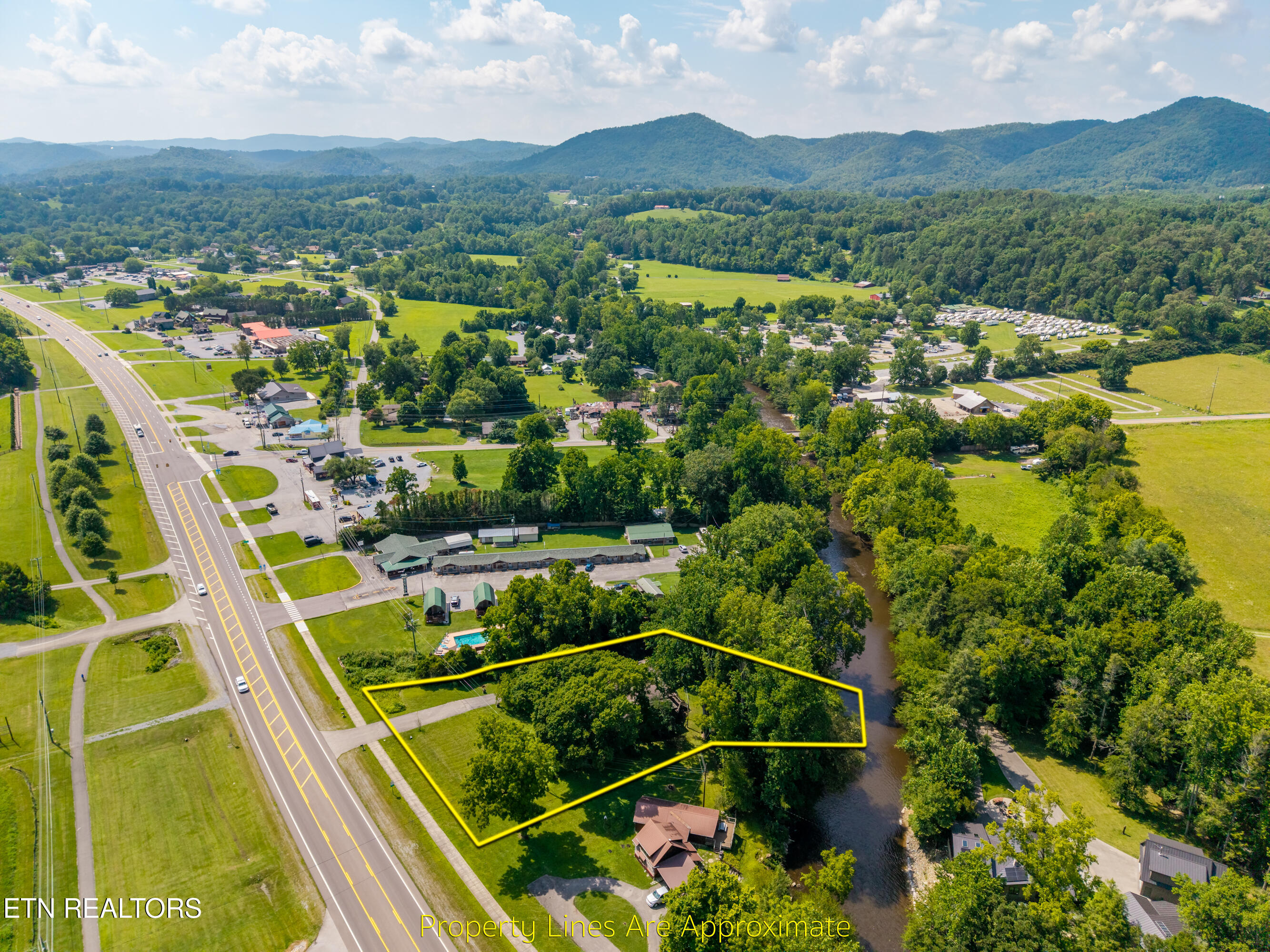 8229 E Lamar Alexander Parkway Townsend TN 37882