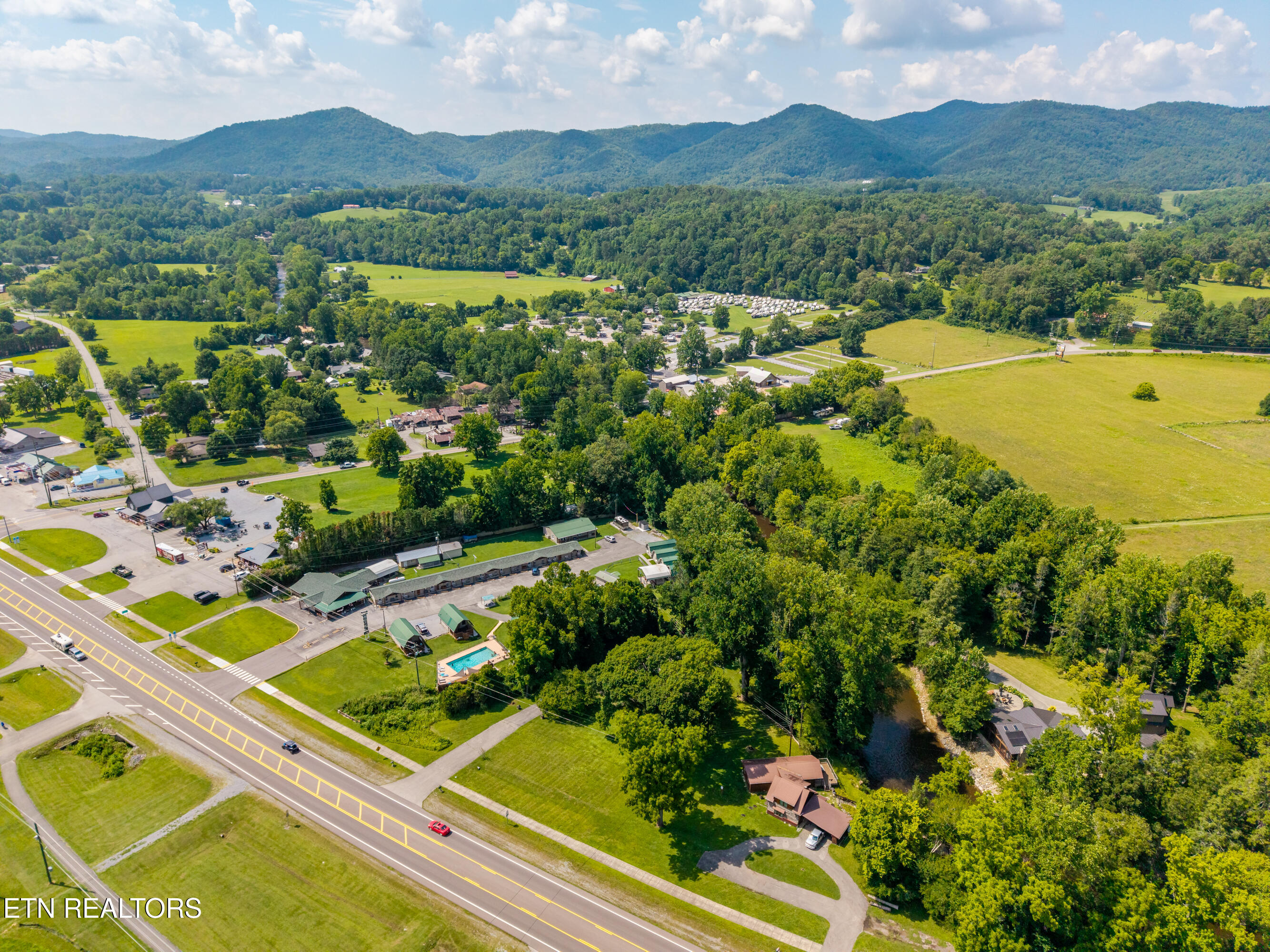 8229 E Lamar Alexander Parkway Townsend TN 37882