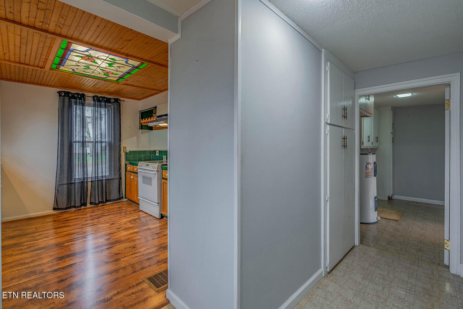 320 S Douglas Avenue Rockwood TN 37854