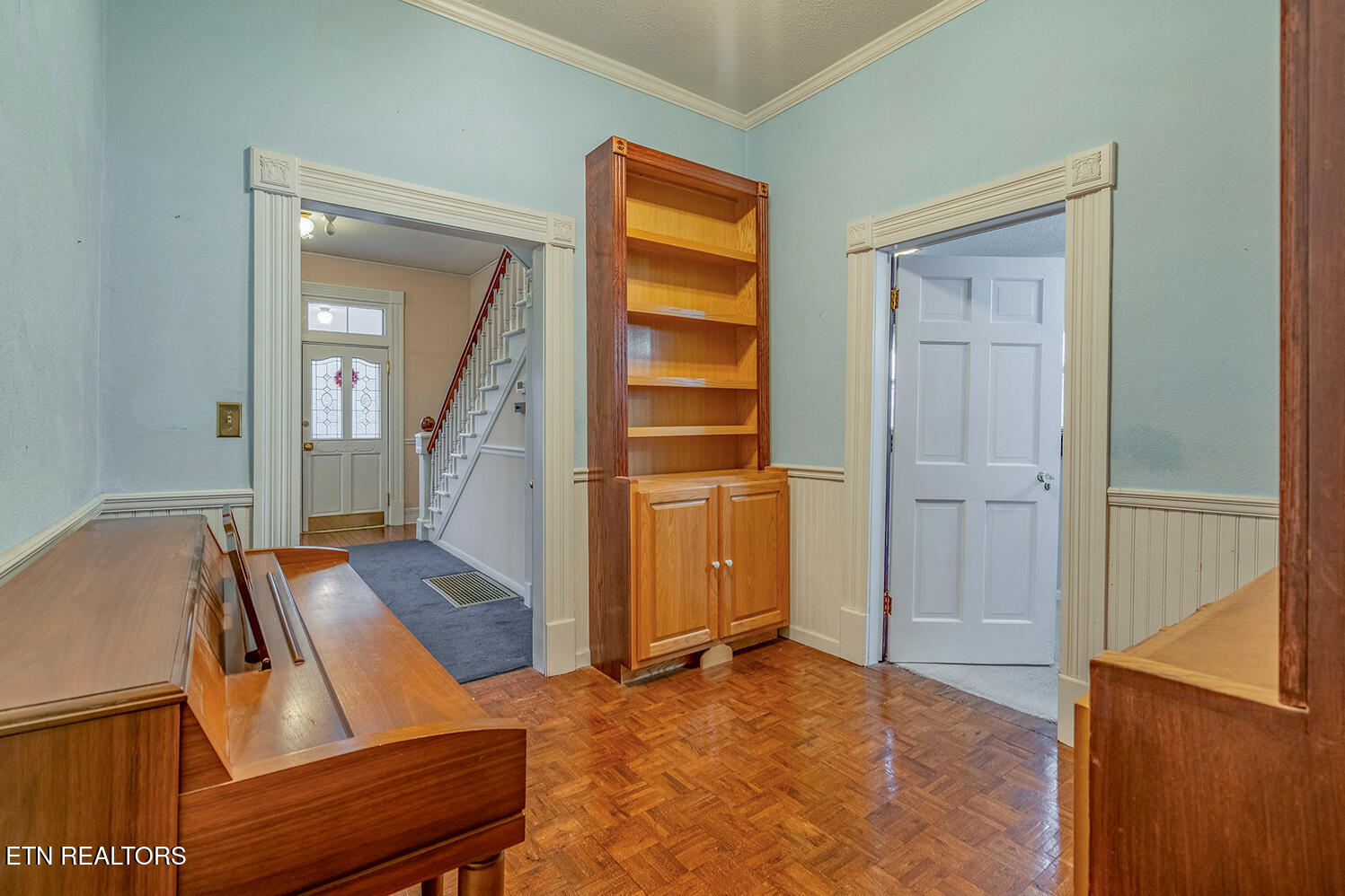 320 S Douglas Avenue Rockwood TN 37854