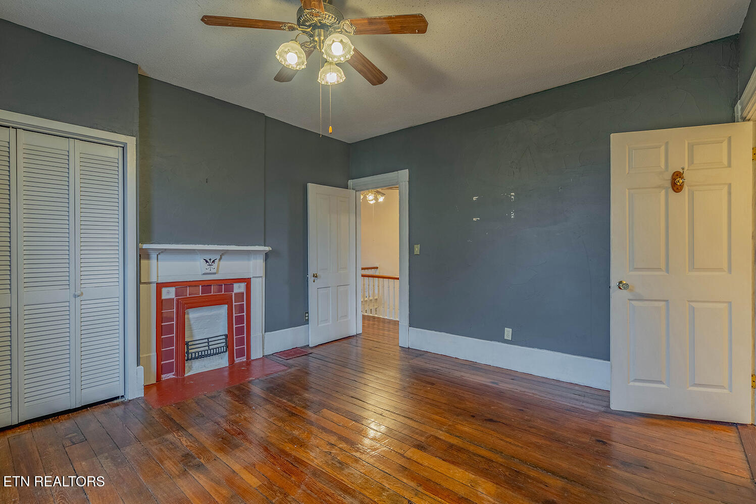 320 S Douglas Avenue Rockwood TN 37854