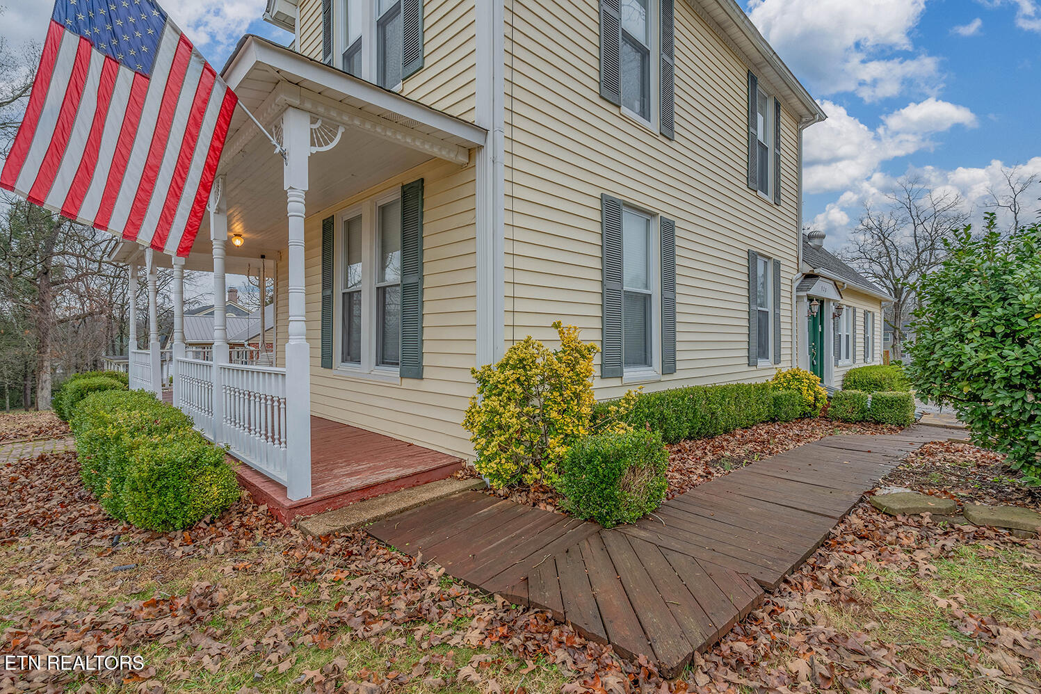320 S Douglas Avenue Rockwood TN 37854