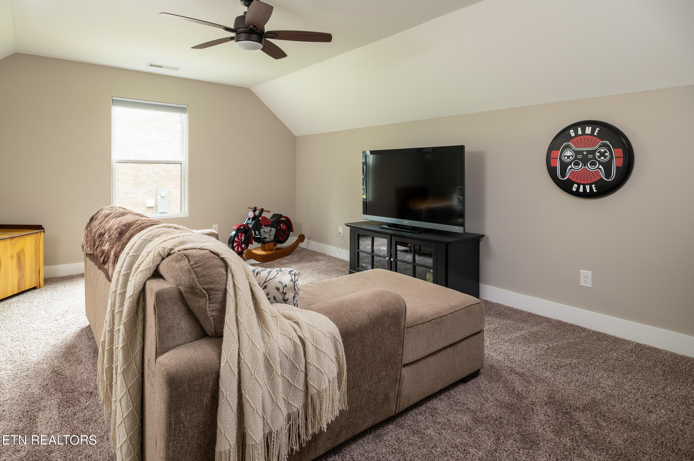 406 Robinson Trail Loudon TN 37774