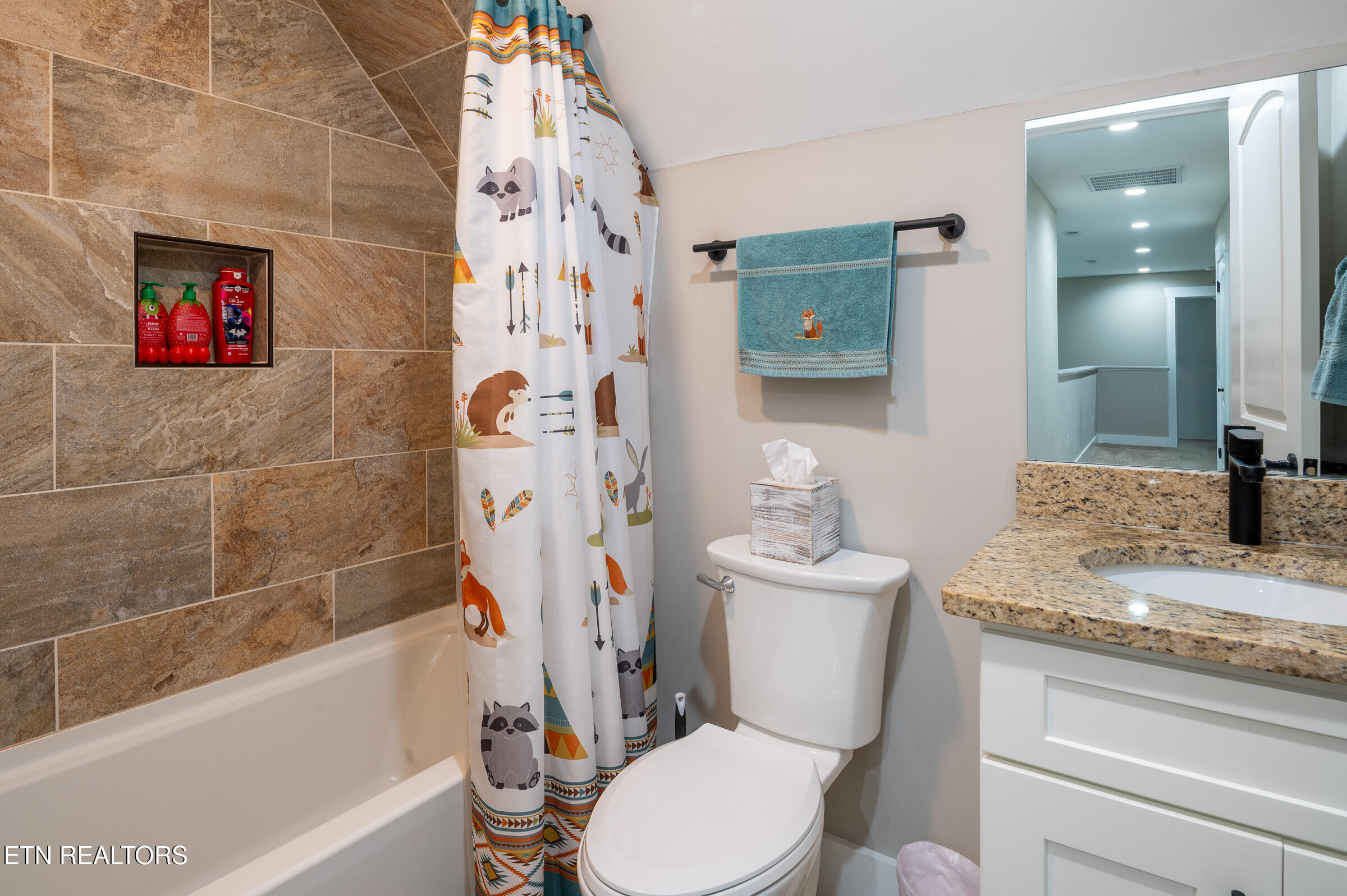 406 Robinson Trail Loudon TN 37774
