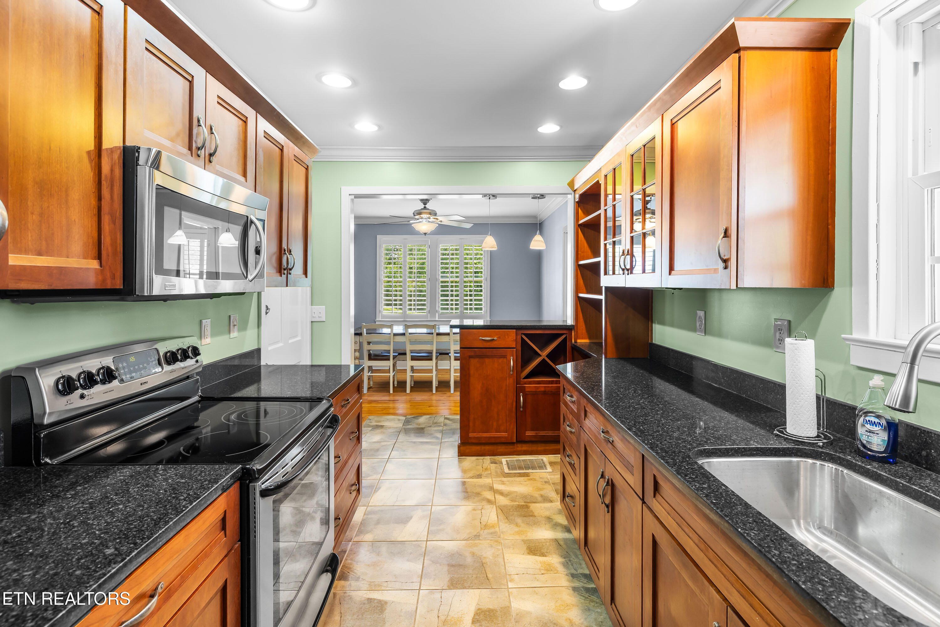1105 Sterling Avenue Maryville TN 37803