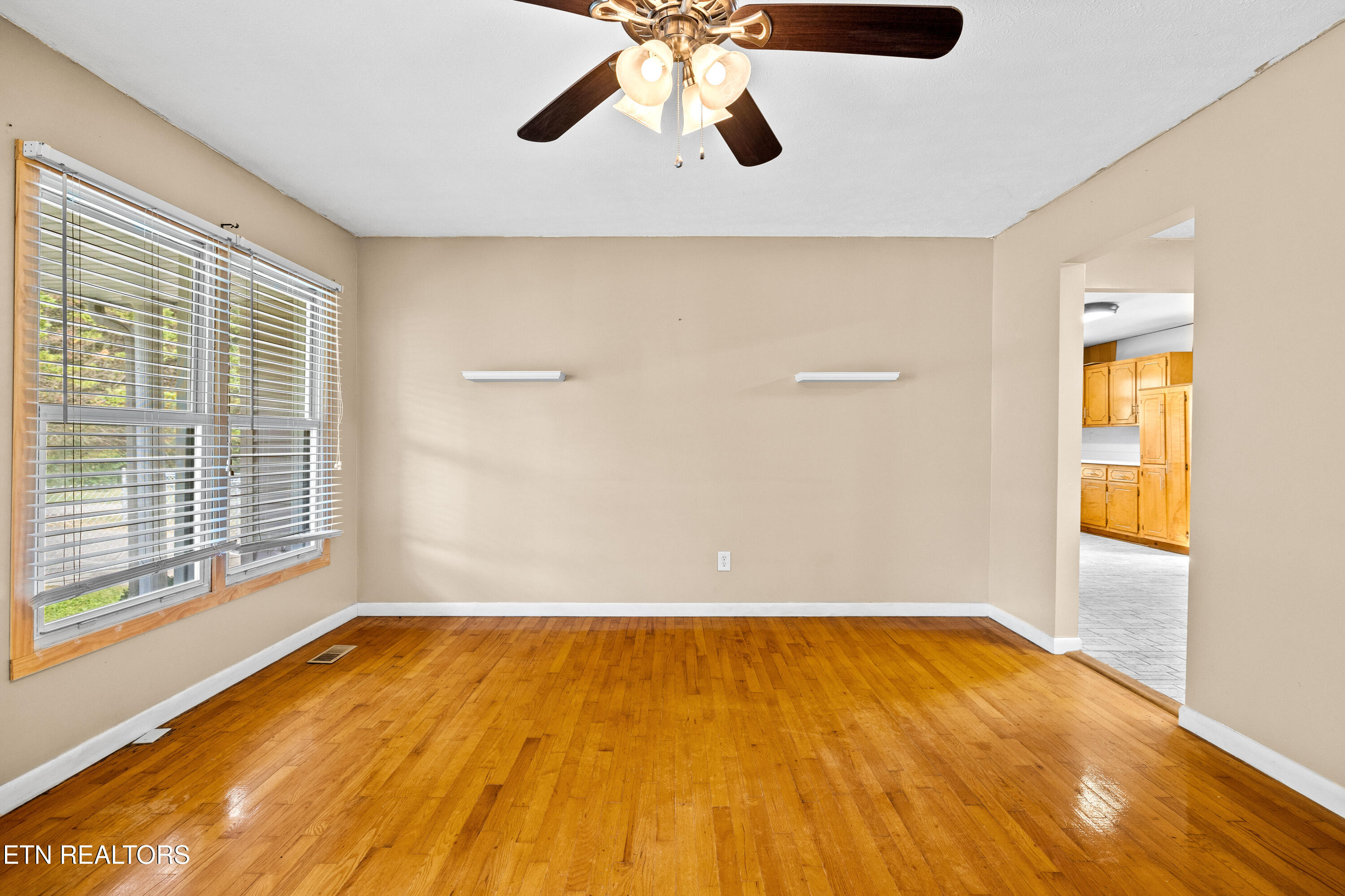 218 Doris Lane Maryville TN 37803