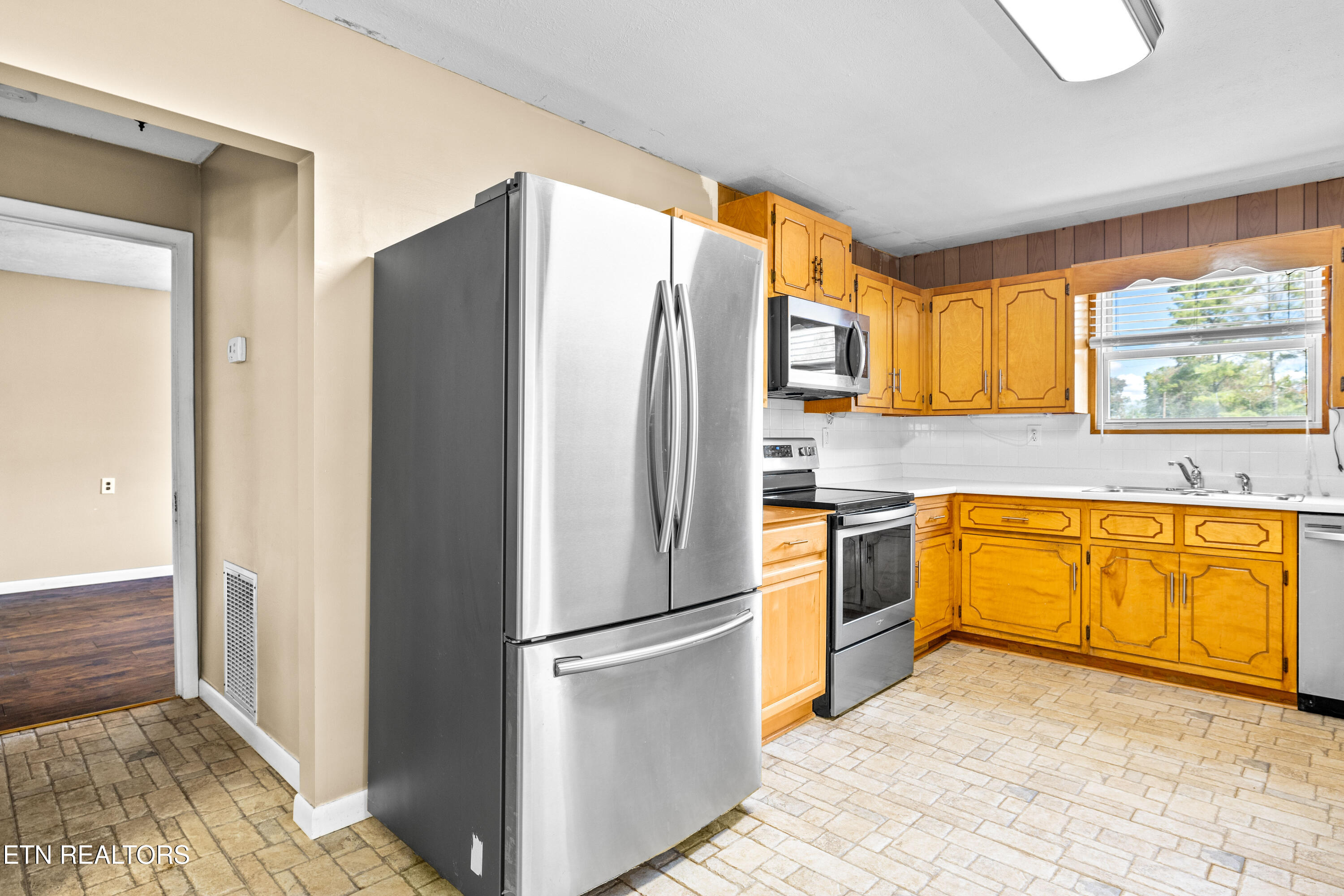 218 Doris Lane Maryville TN 37803