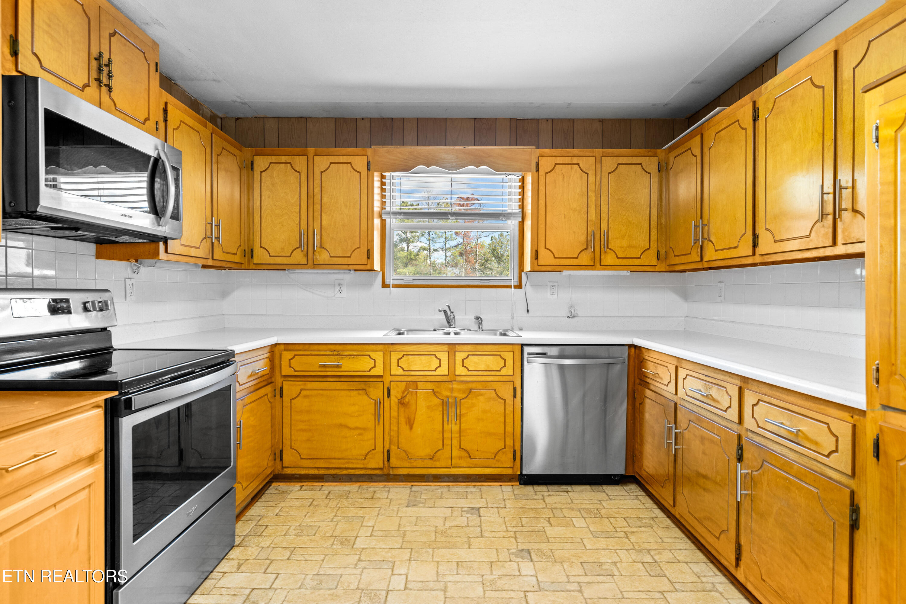 218 Doris Lane Maryville TN 37803