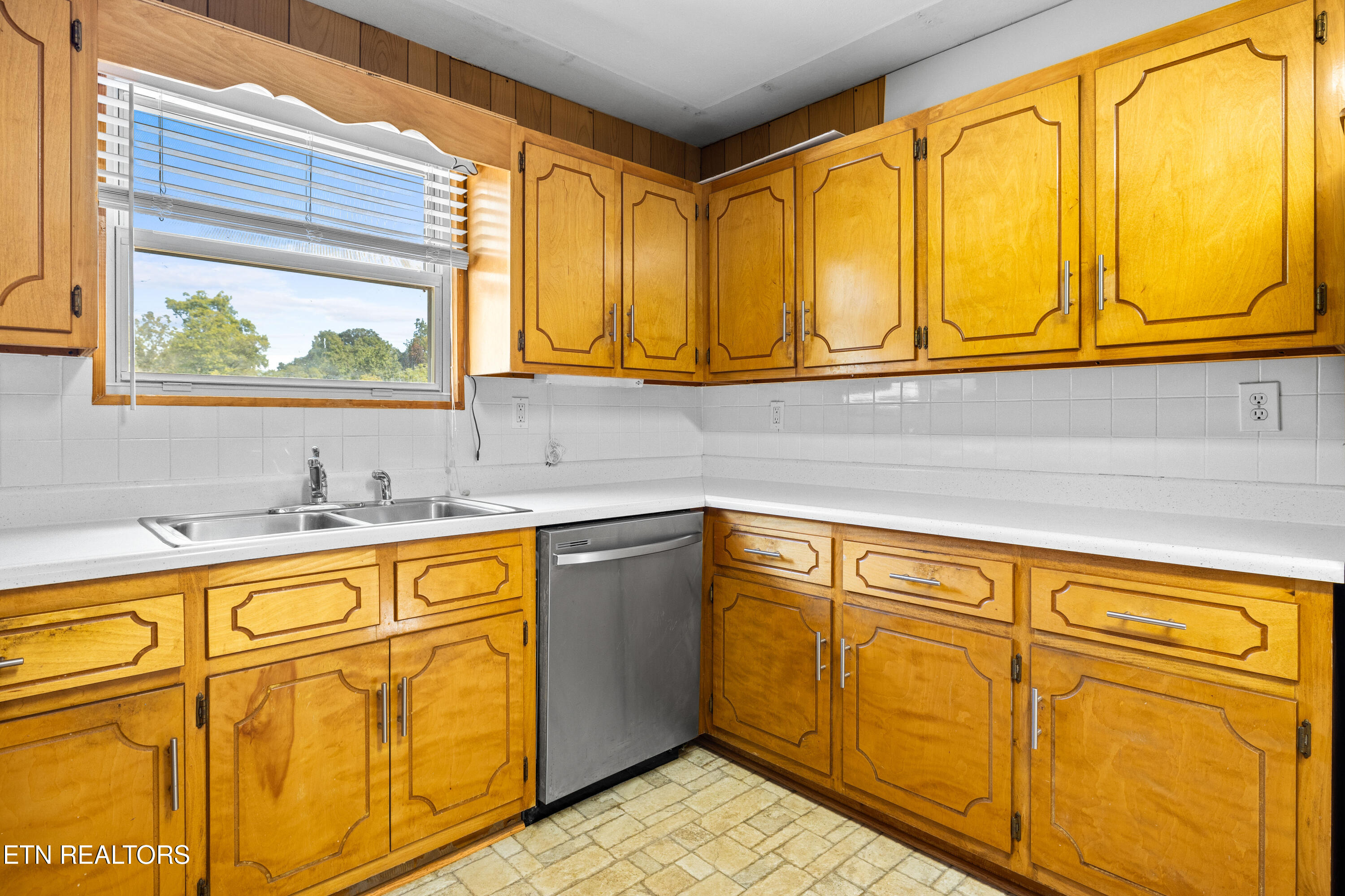 218 Doris Lane Maryville TN 37803